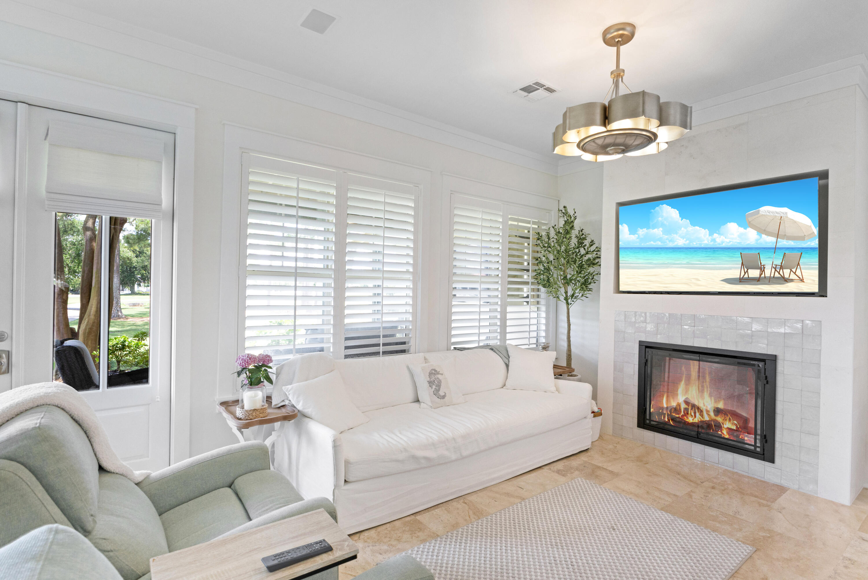 8600 Magnolia Bay Lane