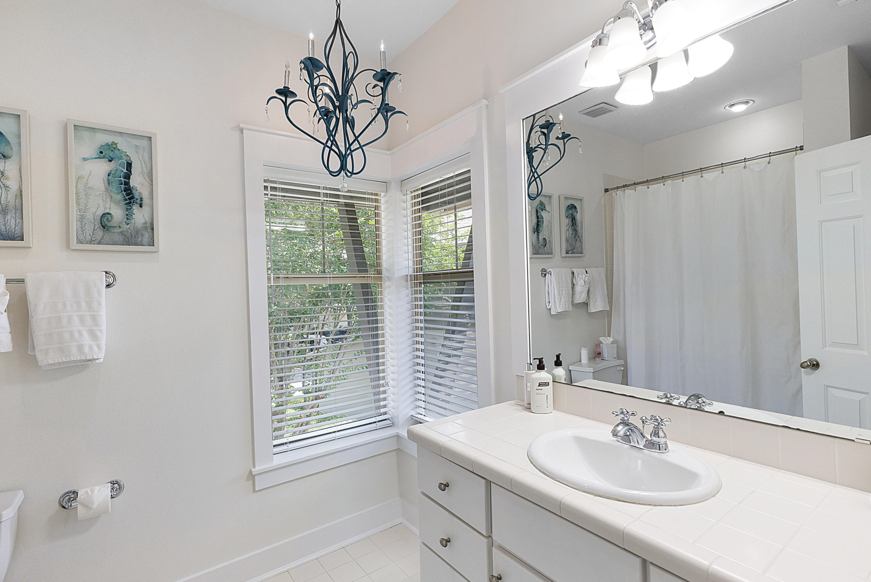 8600 Magnolia Bay Lane