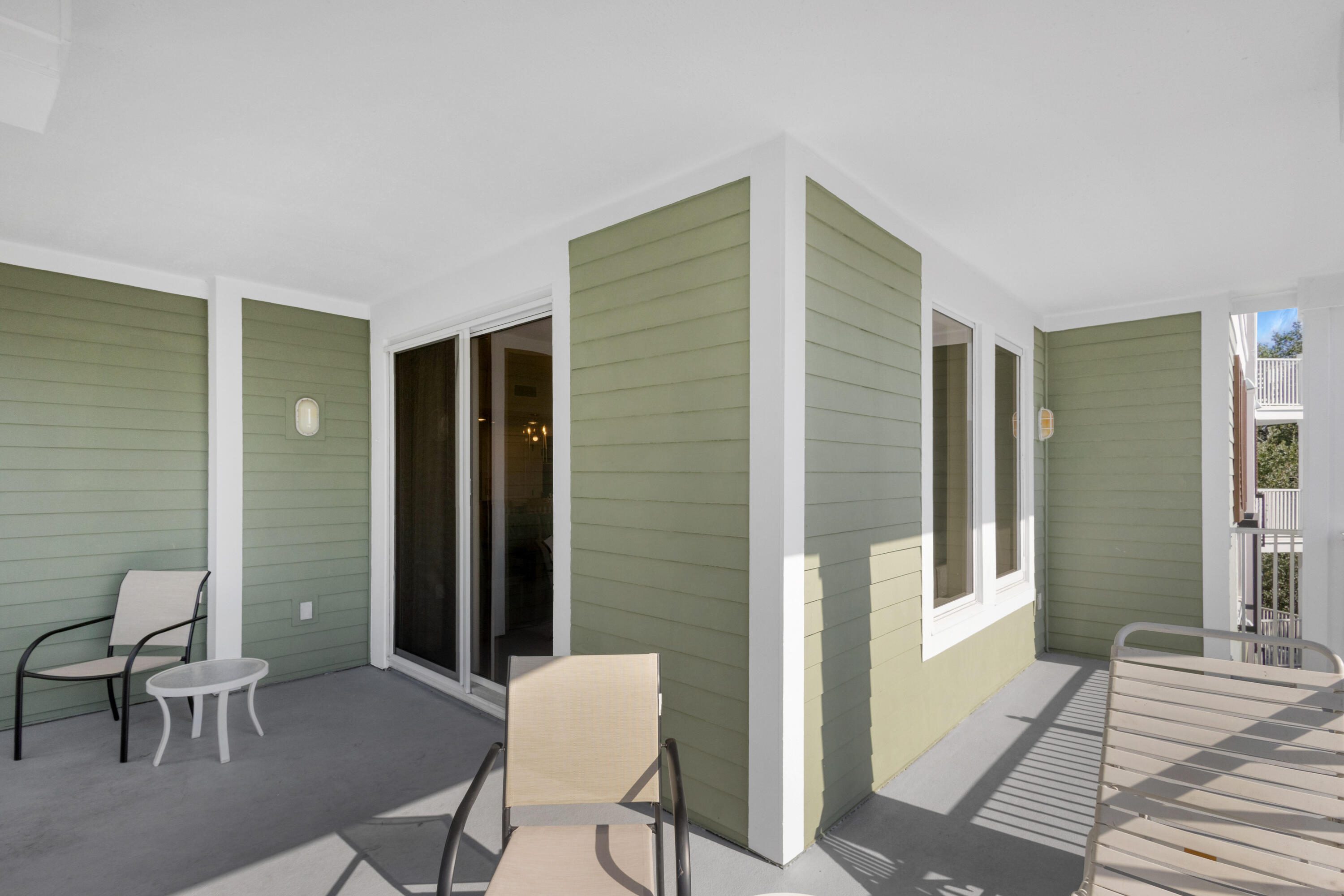 9300 Baytowne Wharf Boulevard, 401/403