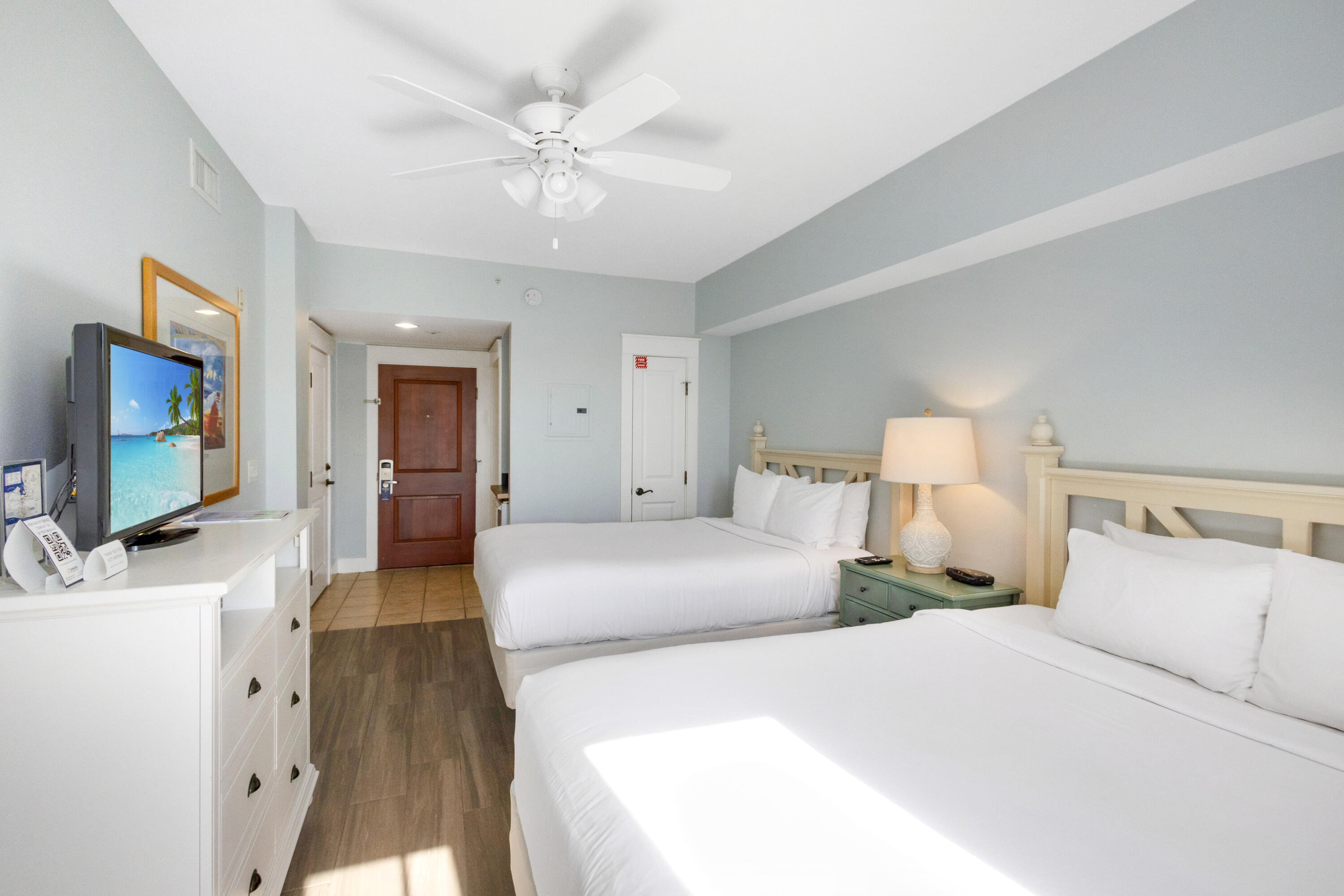 9300 Baytowne Wharf Boulevard, 401/403
