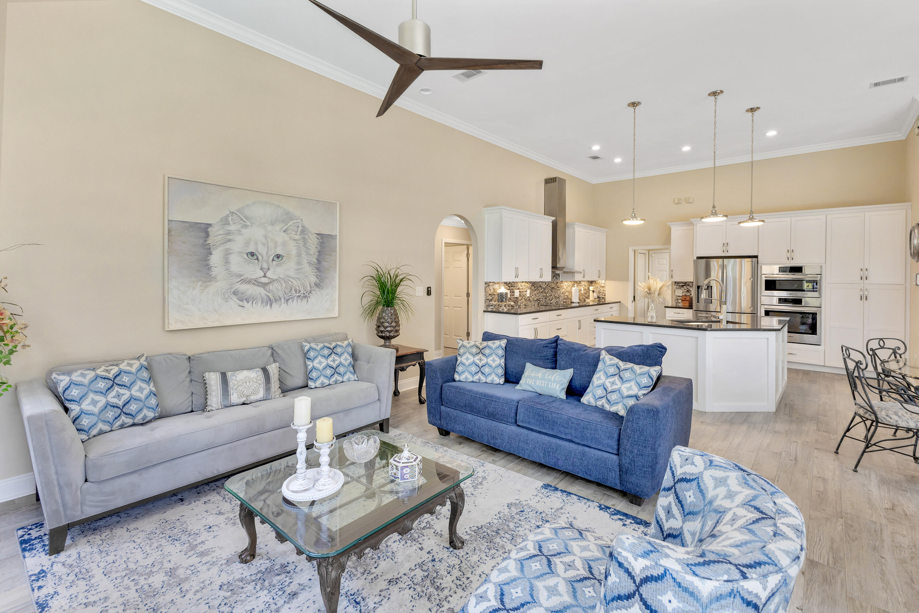 750 N Indigo Loop