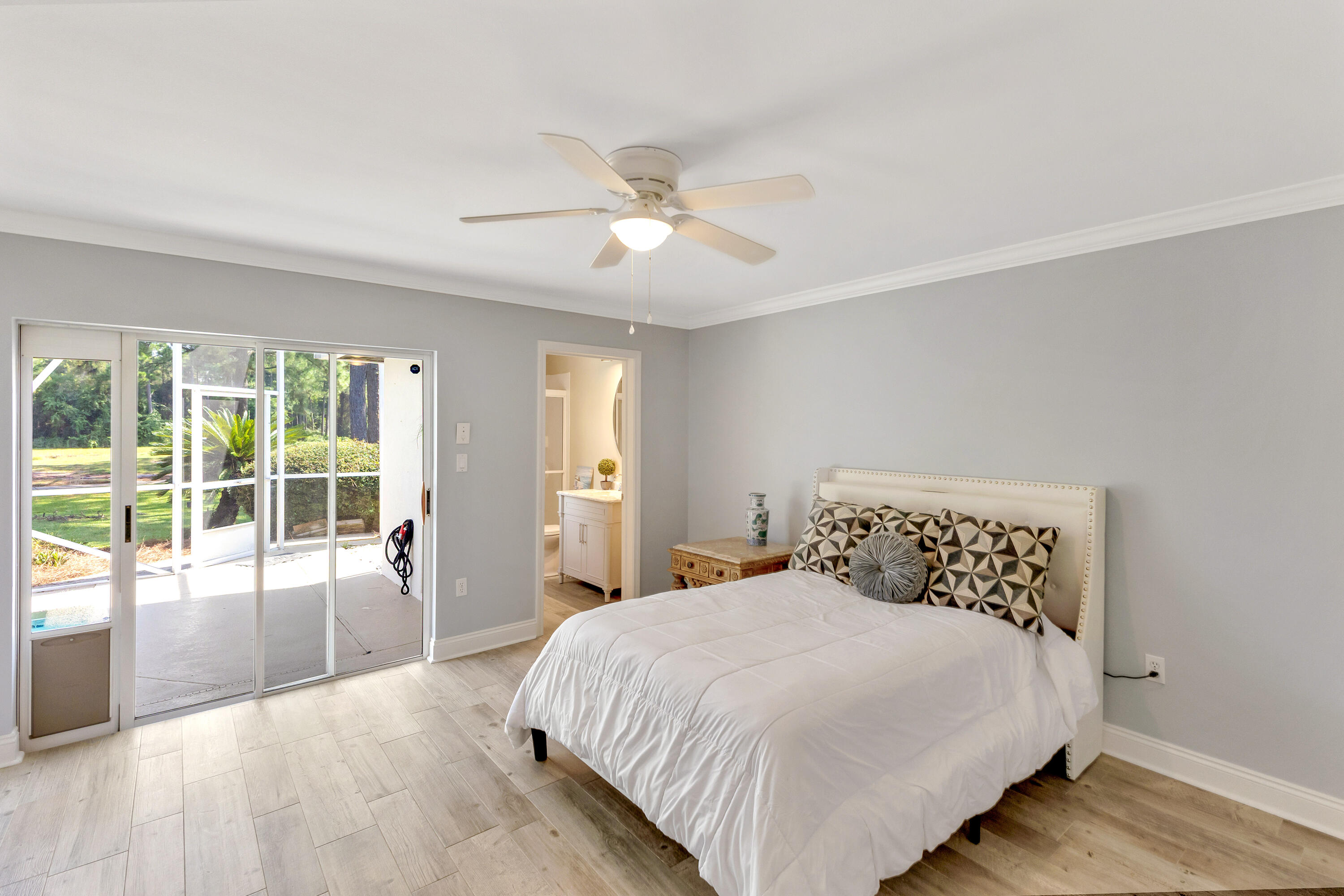 750 N Indigo Loop