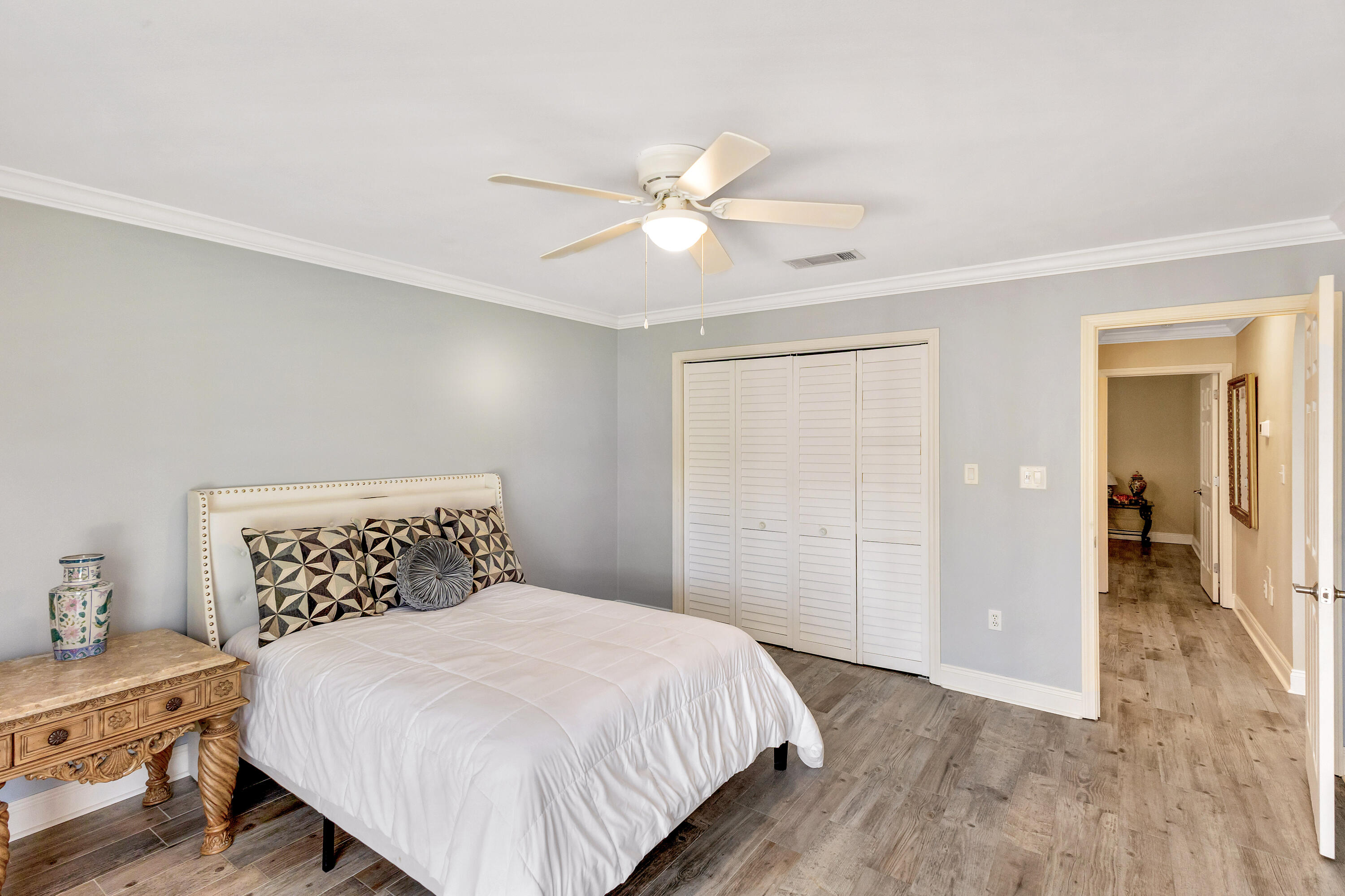 750 N Indigo Loop
