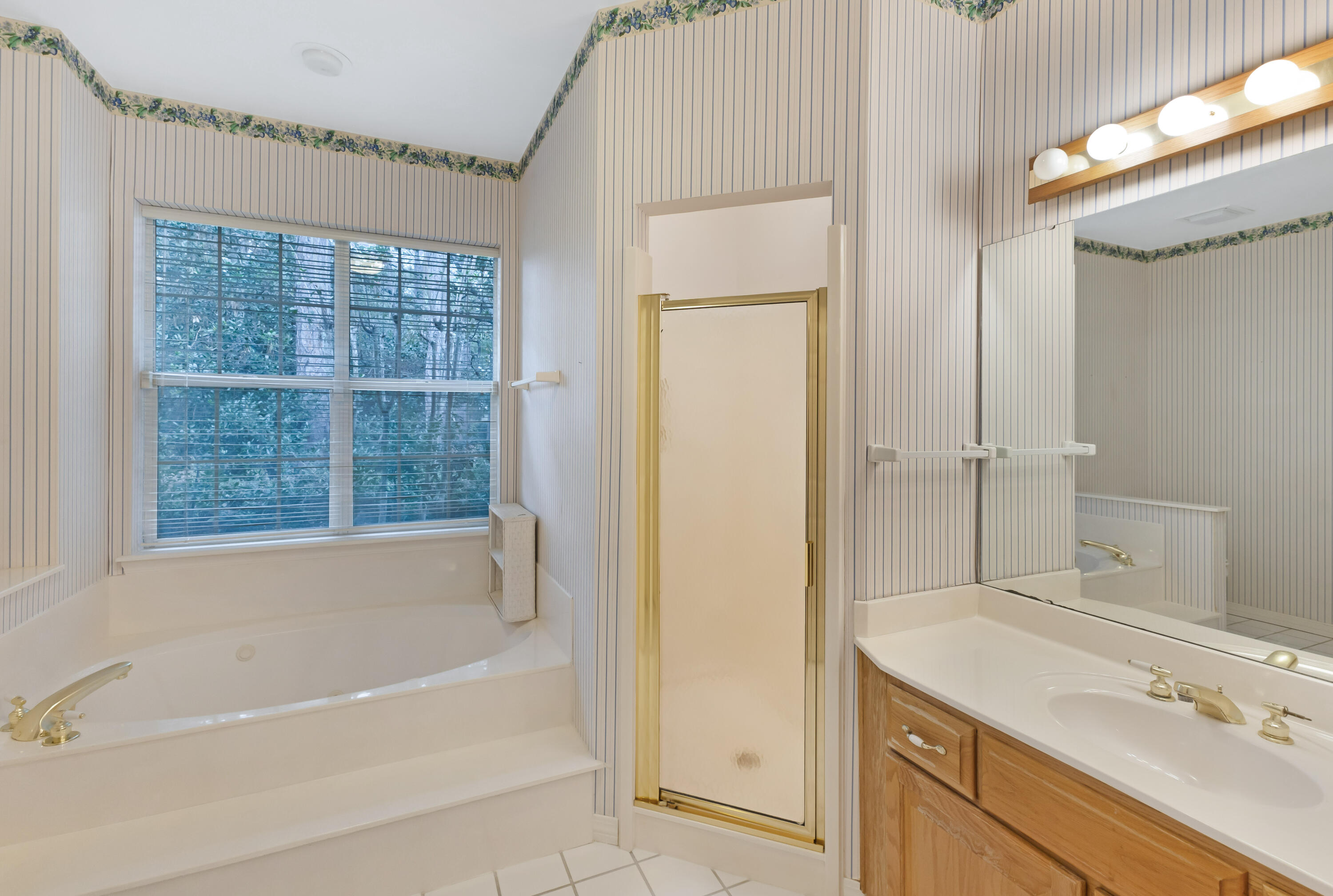 1440 E Baytowne Circle