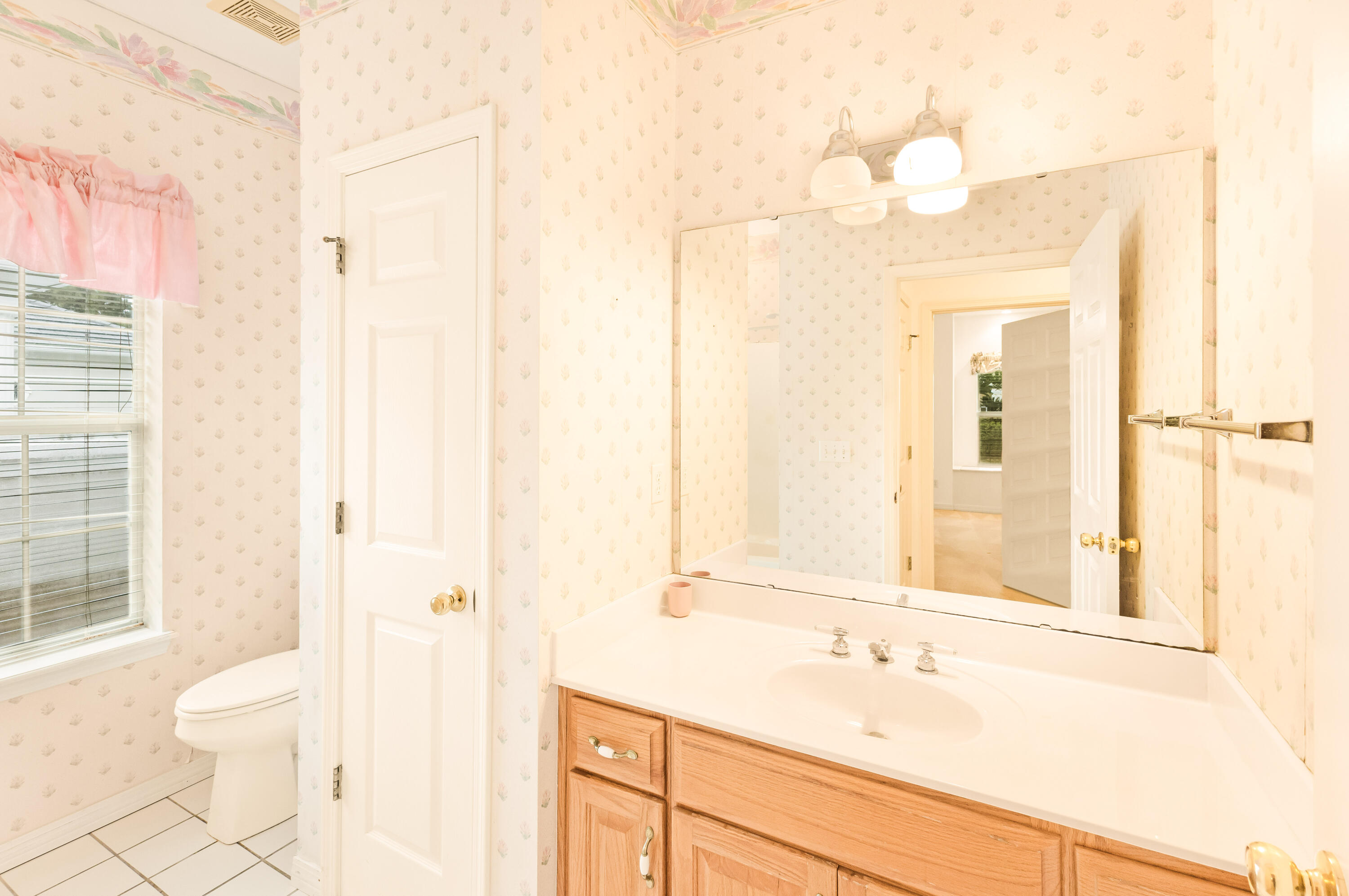 1440 E Baytowne Circle