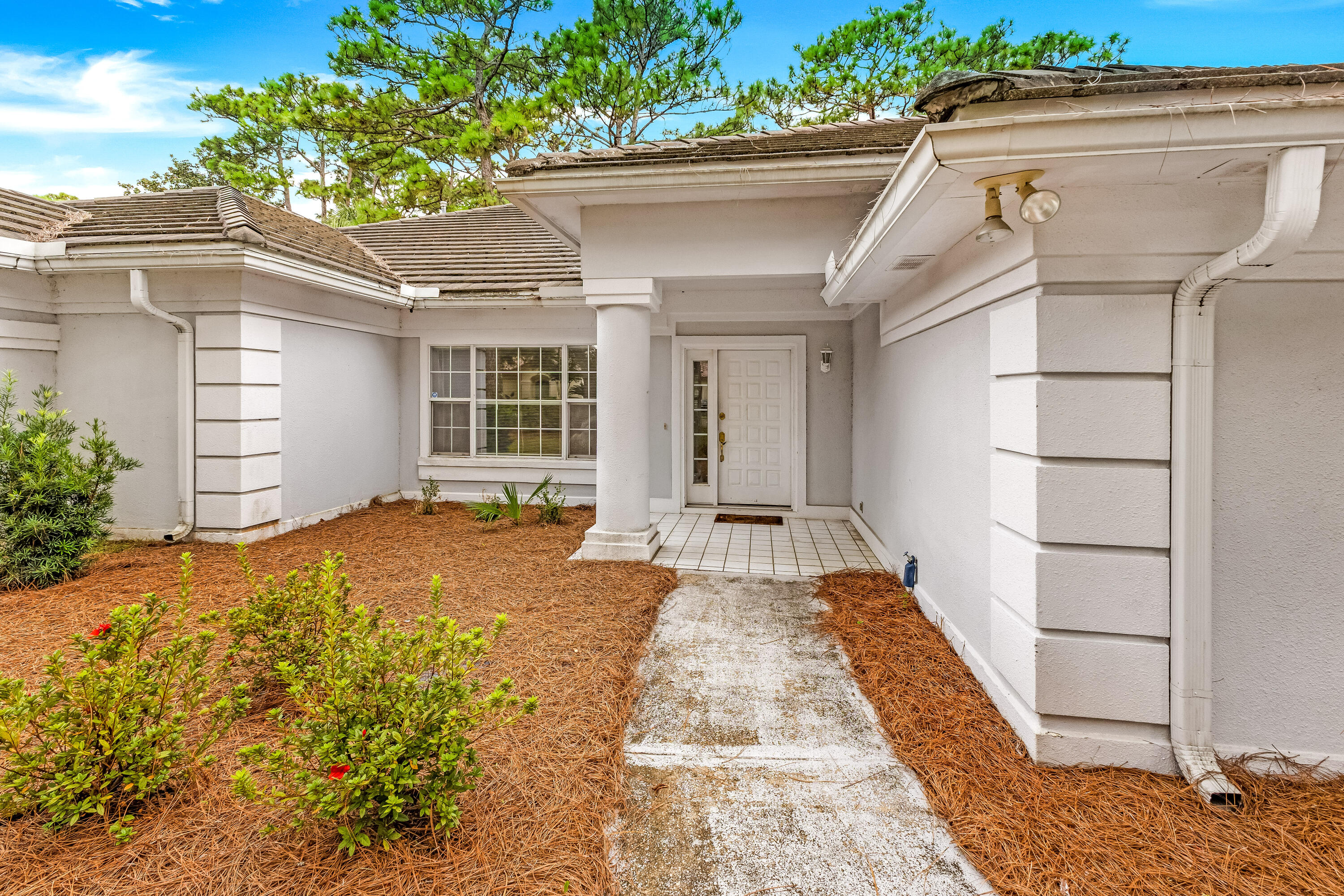 1440 E Baytowne Circle