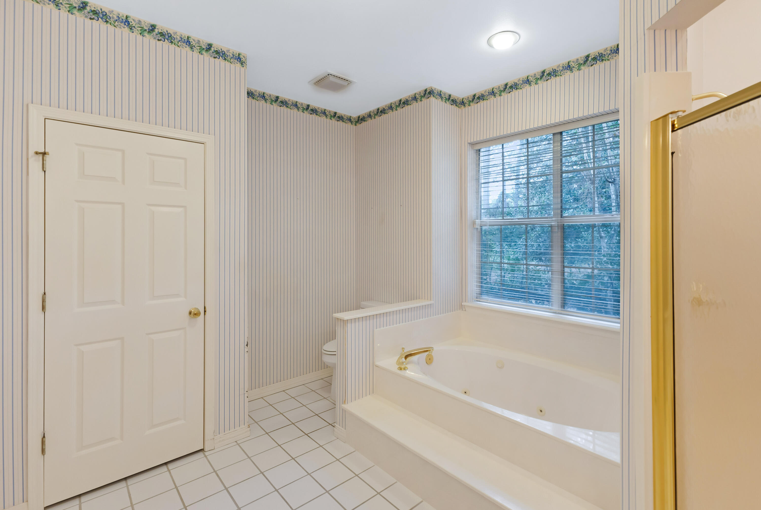 1440 E Baytowne Circle