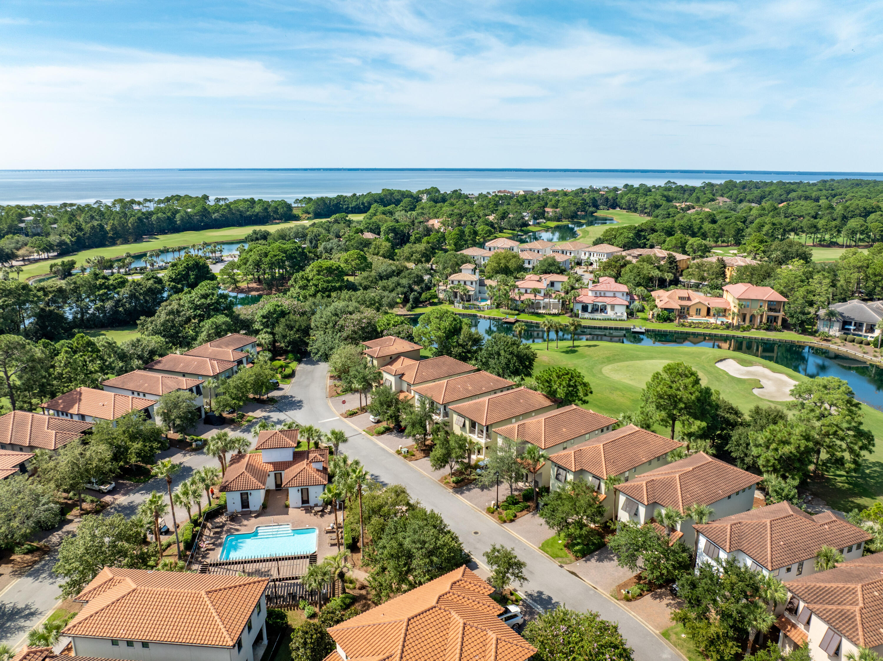 1924 Baytowne Loop