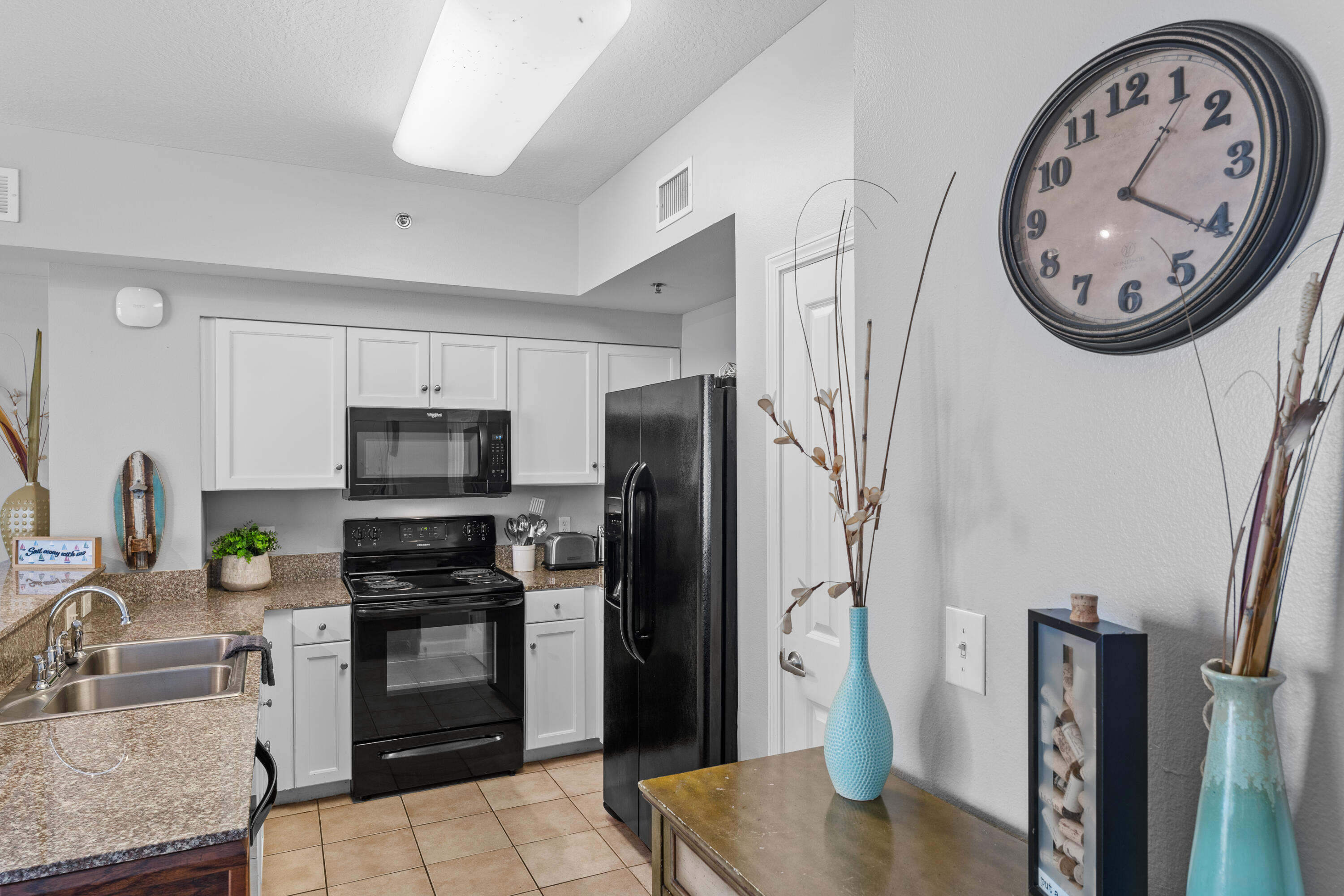 9900 S Thomas Drive, 1109