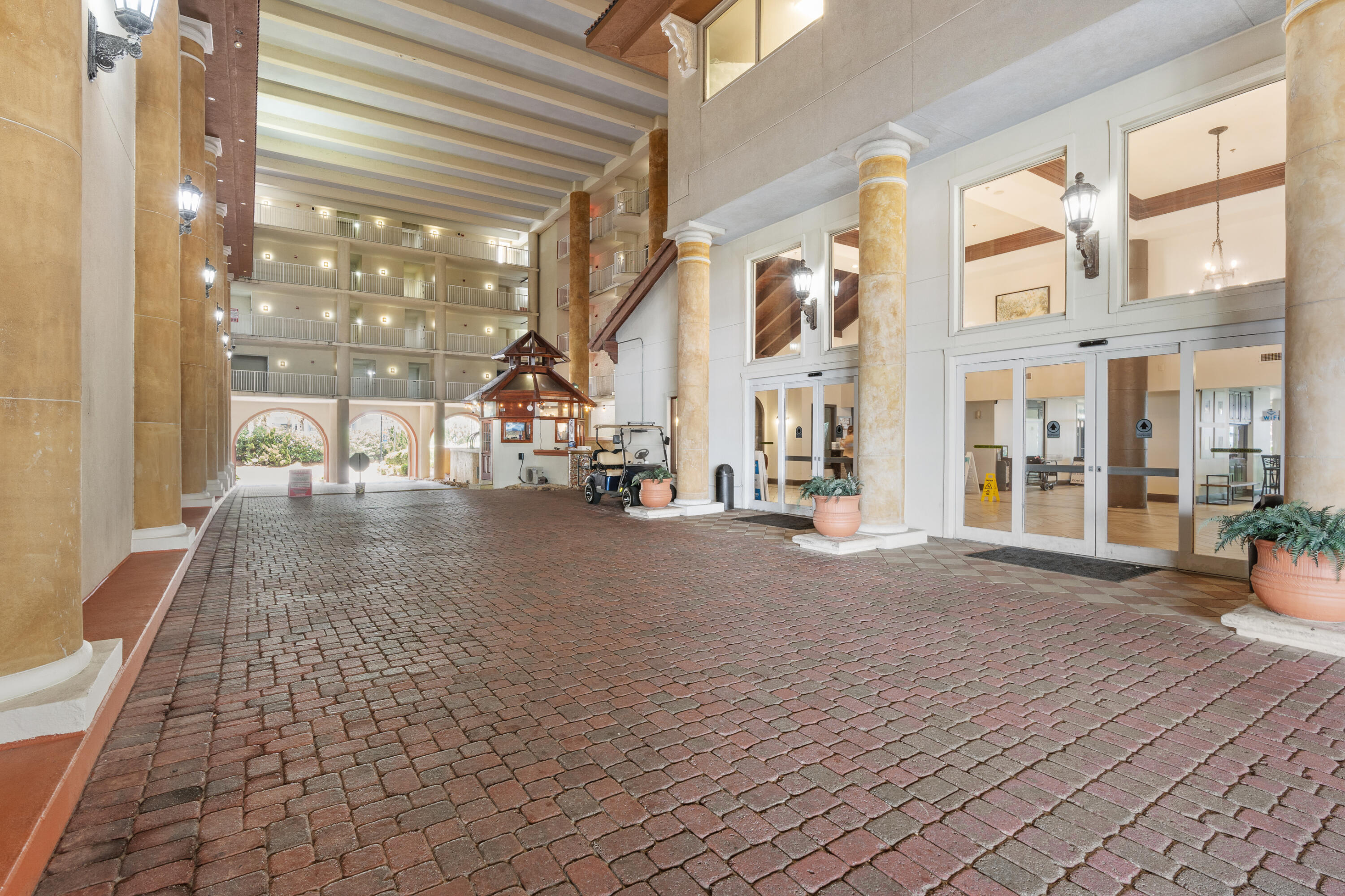 9900 S Thomas Drive, 1109