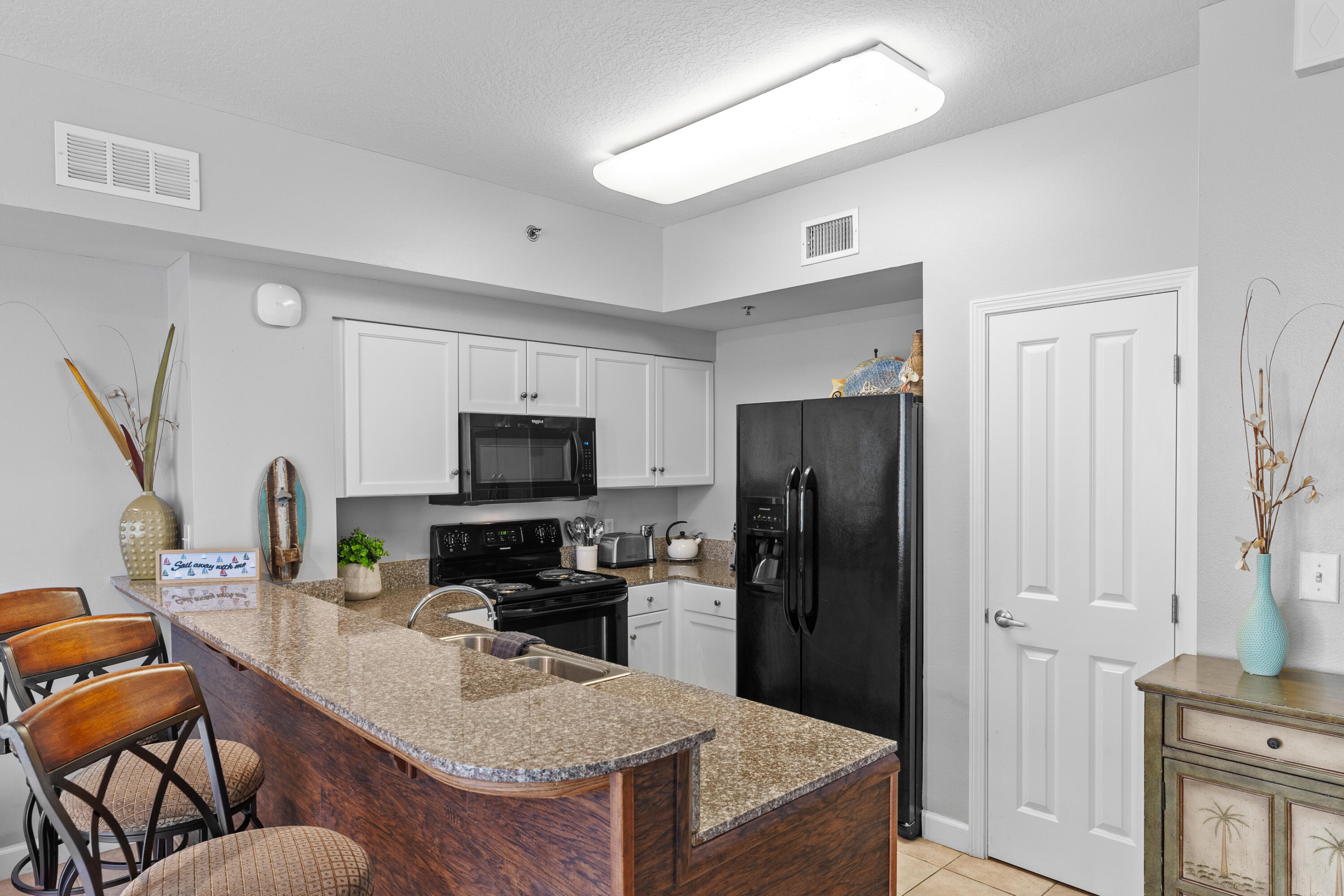 9900 S Thomas Drive, 1109
