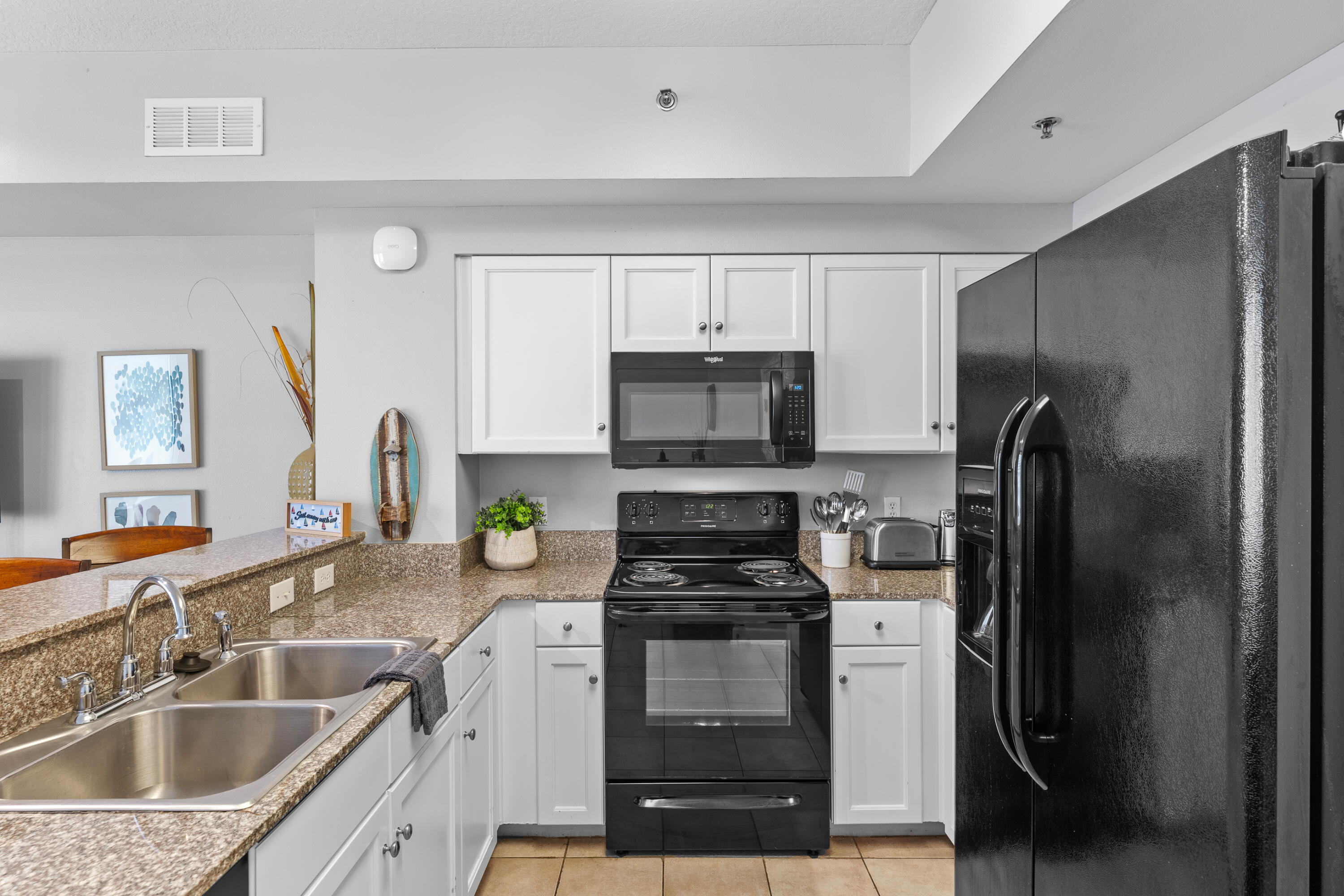 9900 S Thomas Drive, 1109