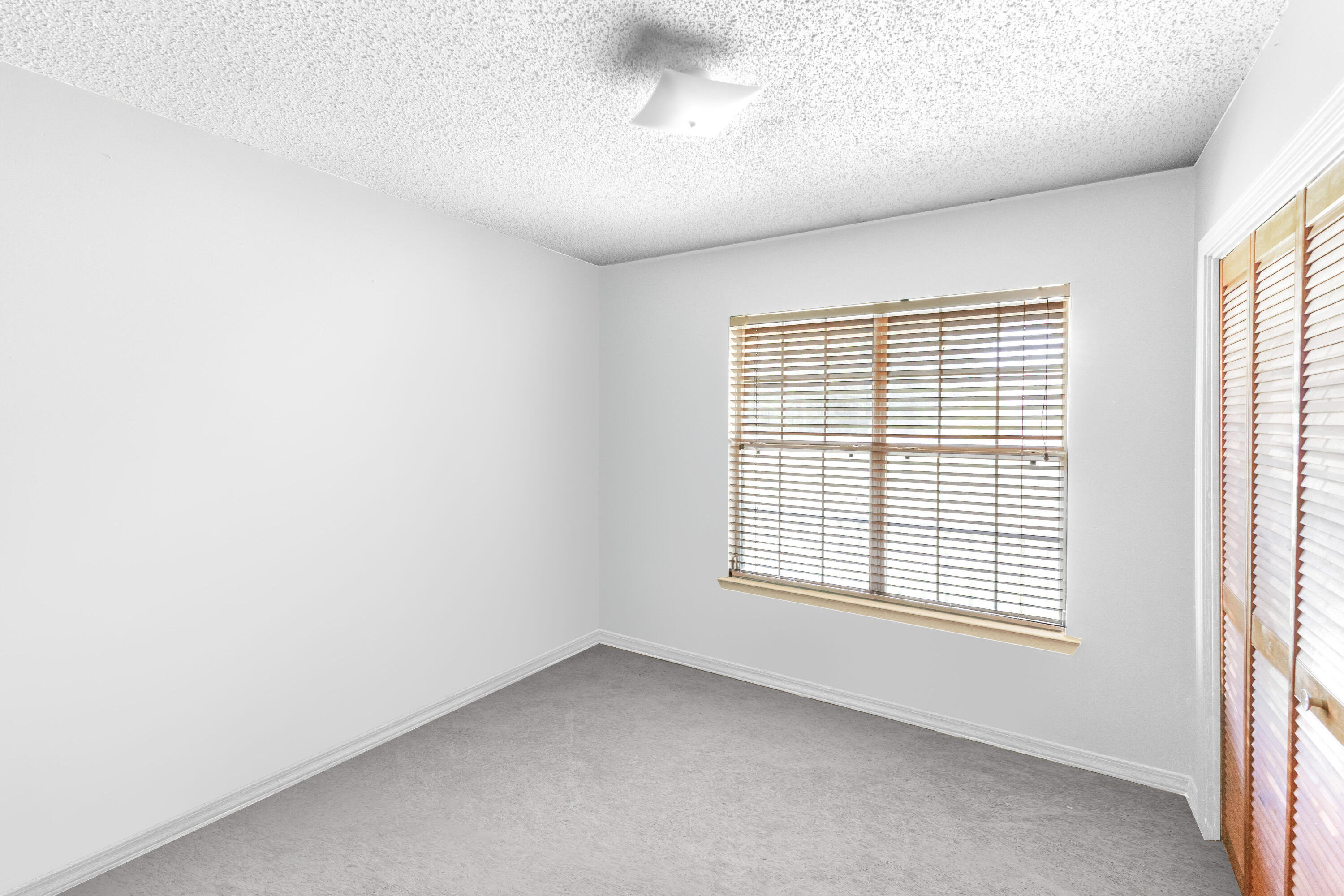353 Florence Drive, DeFuniak Springs