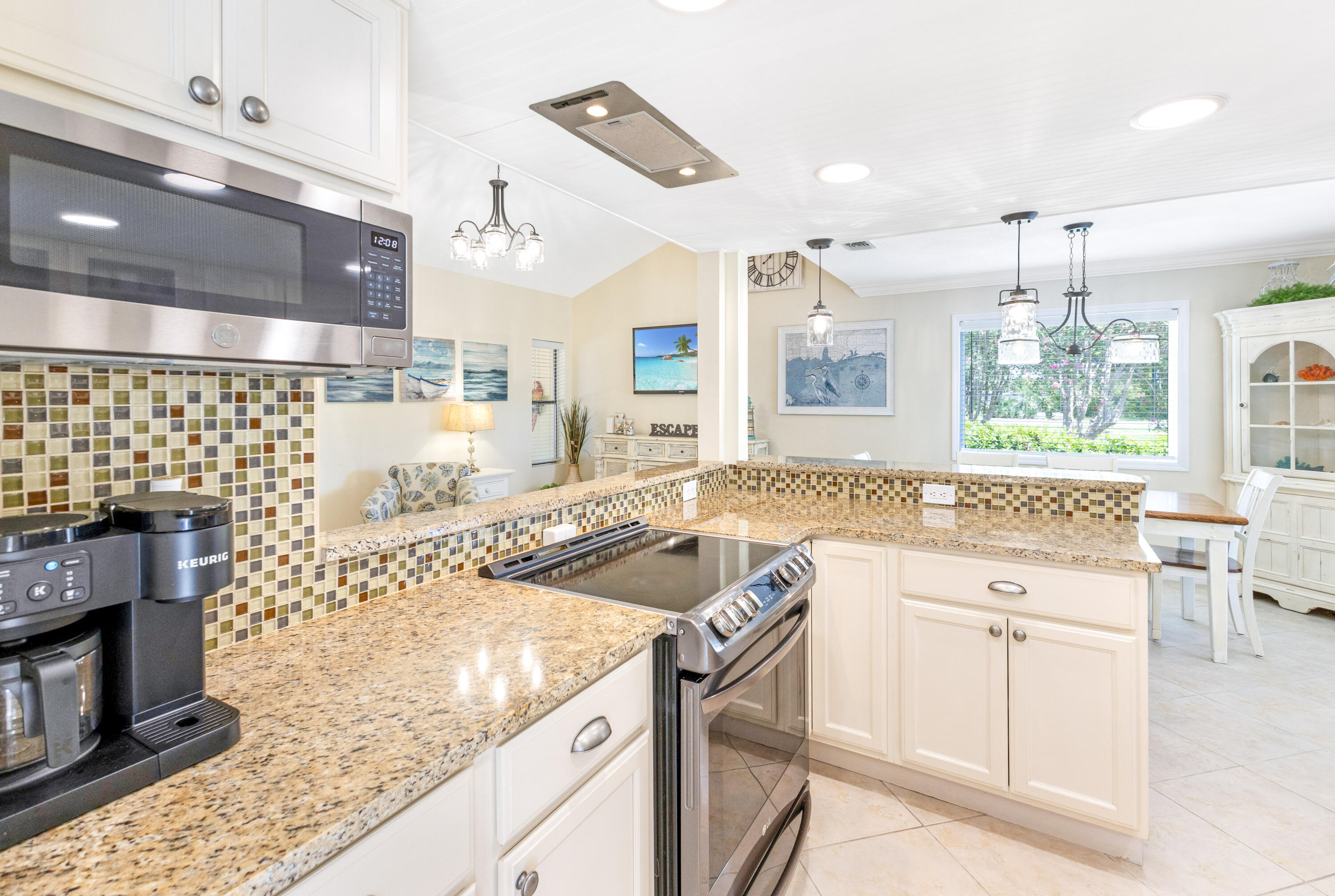 668 Bayou Drive, 668