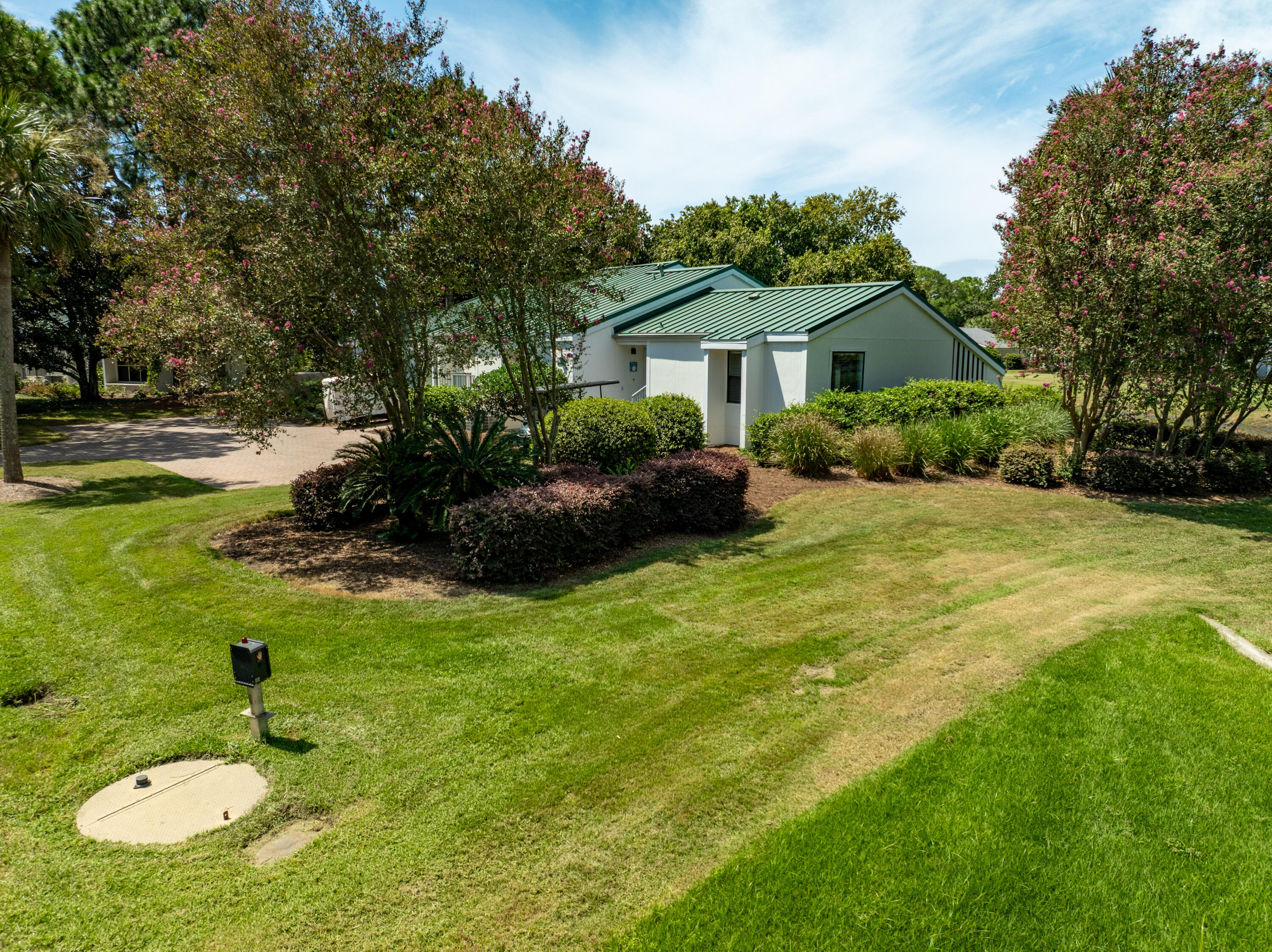 668 Bayou Drive, 668