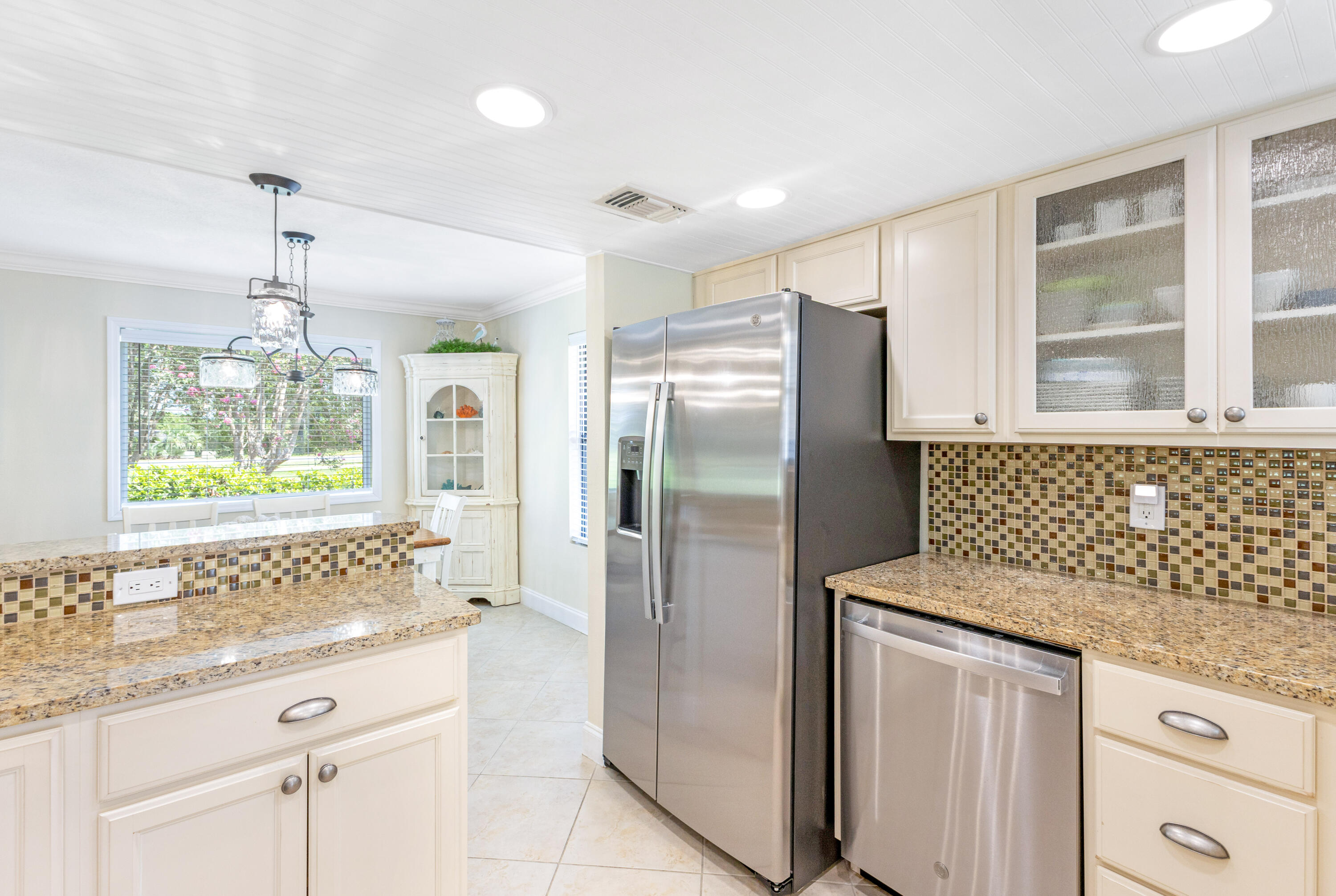 668 Bayou Drive, 668