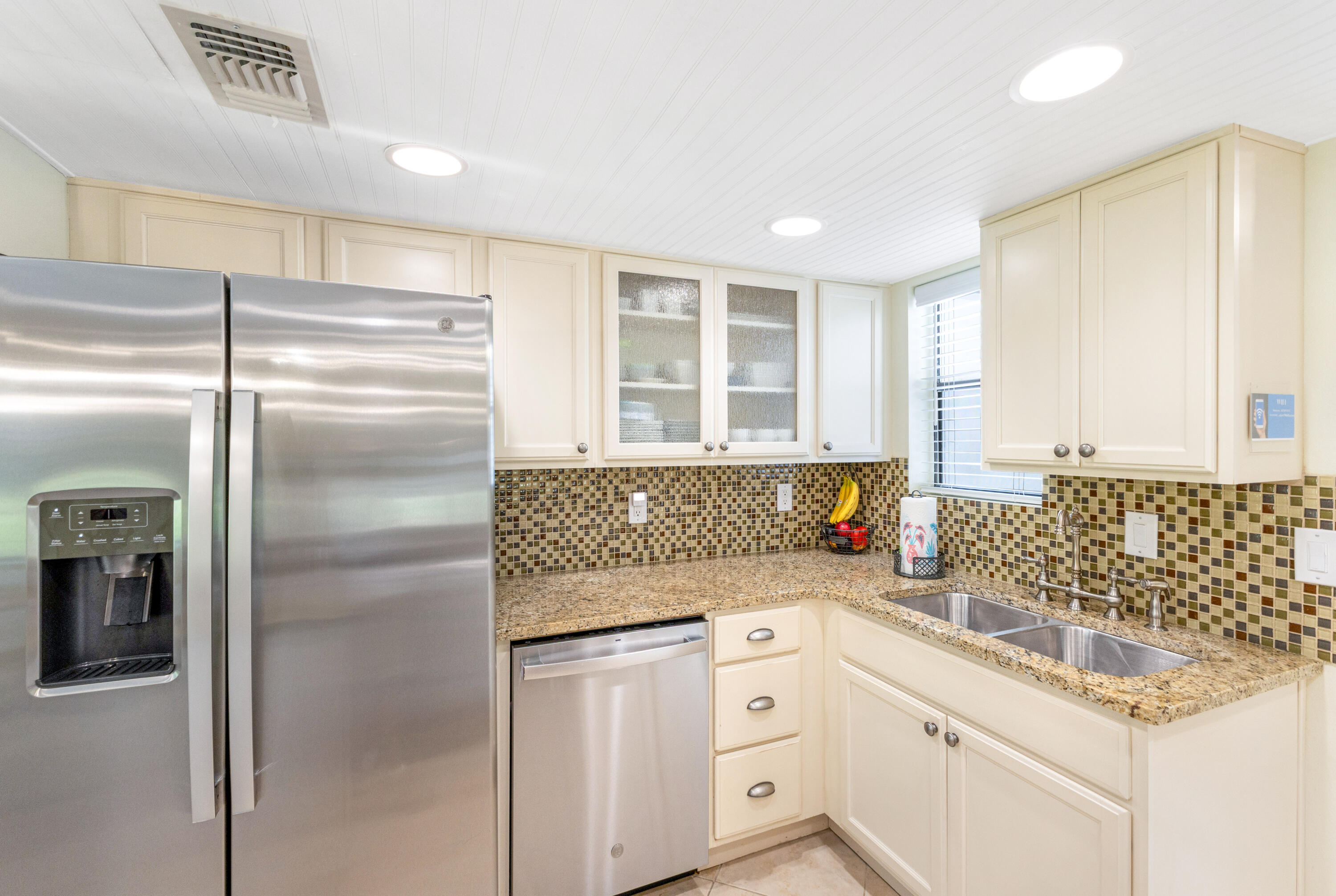 668 Bayou Drive, 668