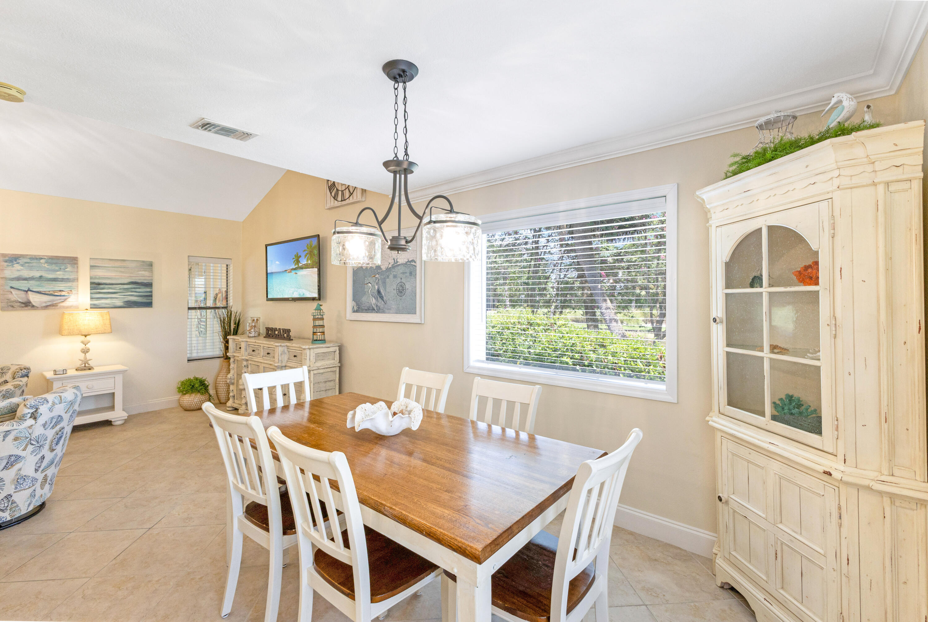 668 Bayou Drive, 668