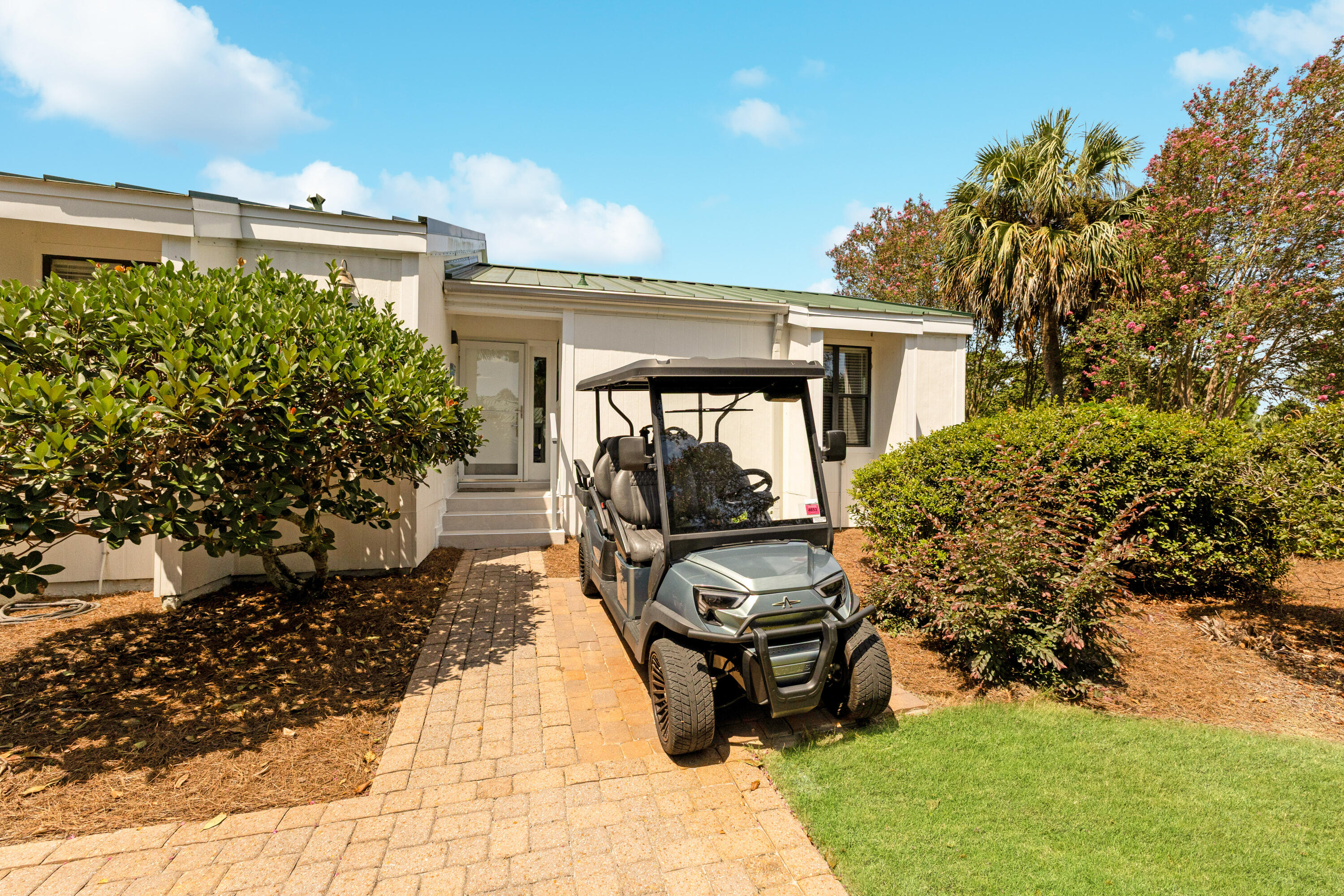 668 Bayou Drive, 668