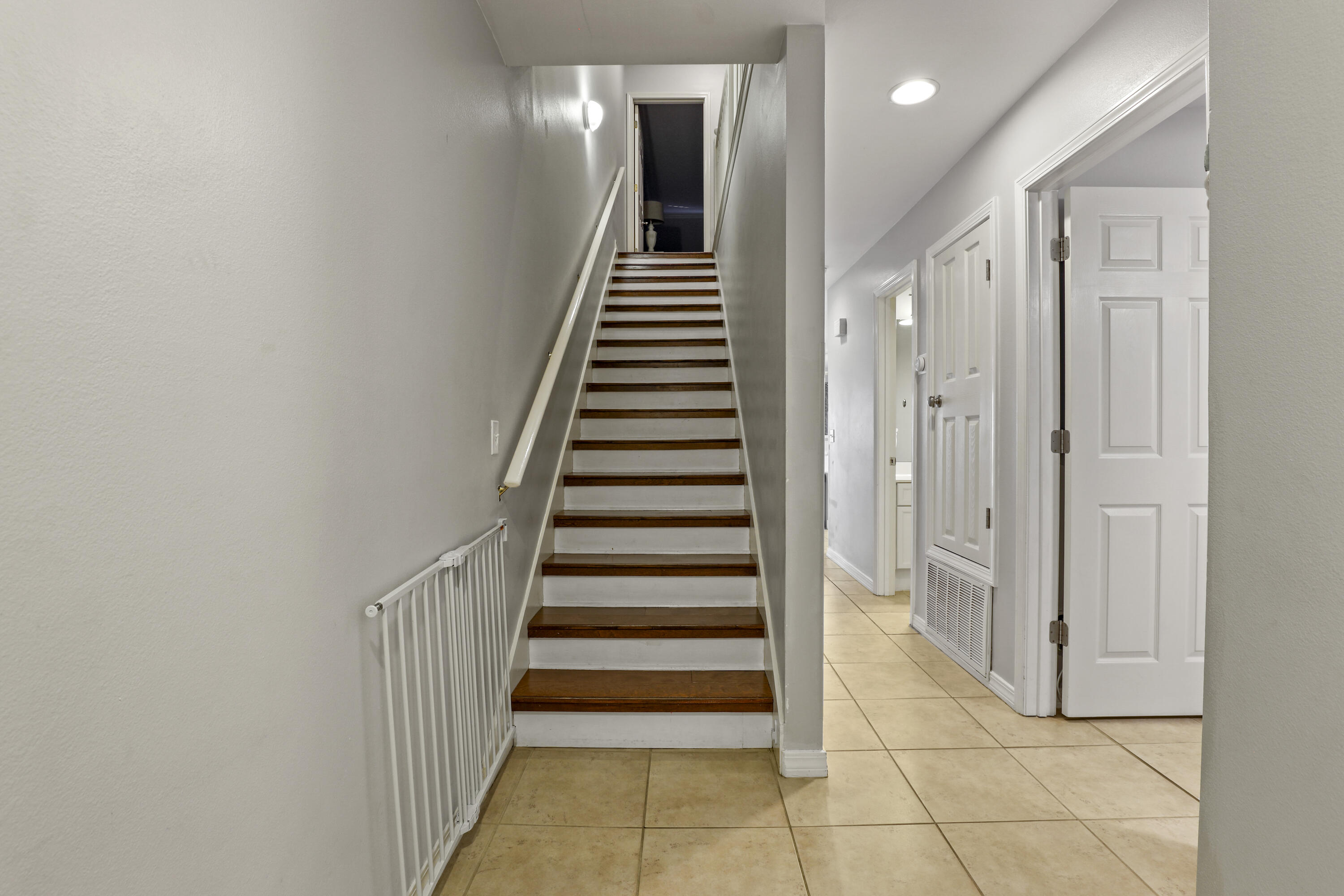 1986 Scenic Gulf Drive, # 11