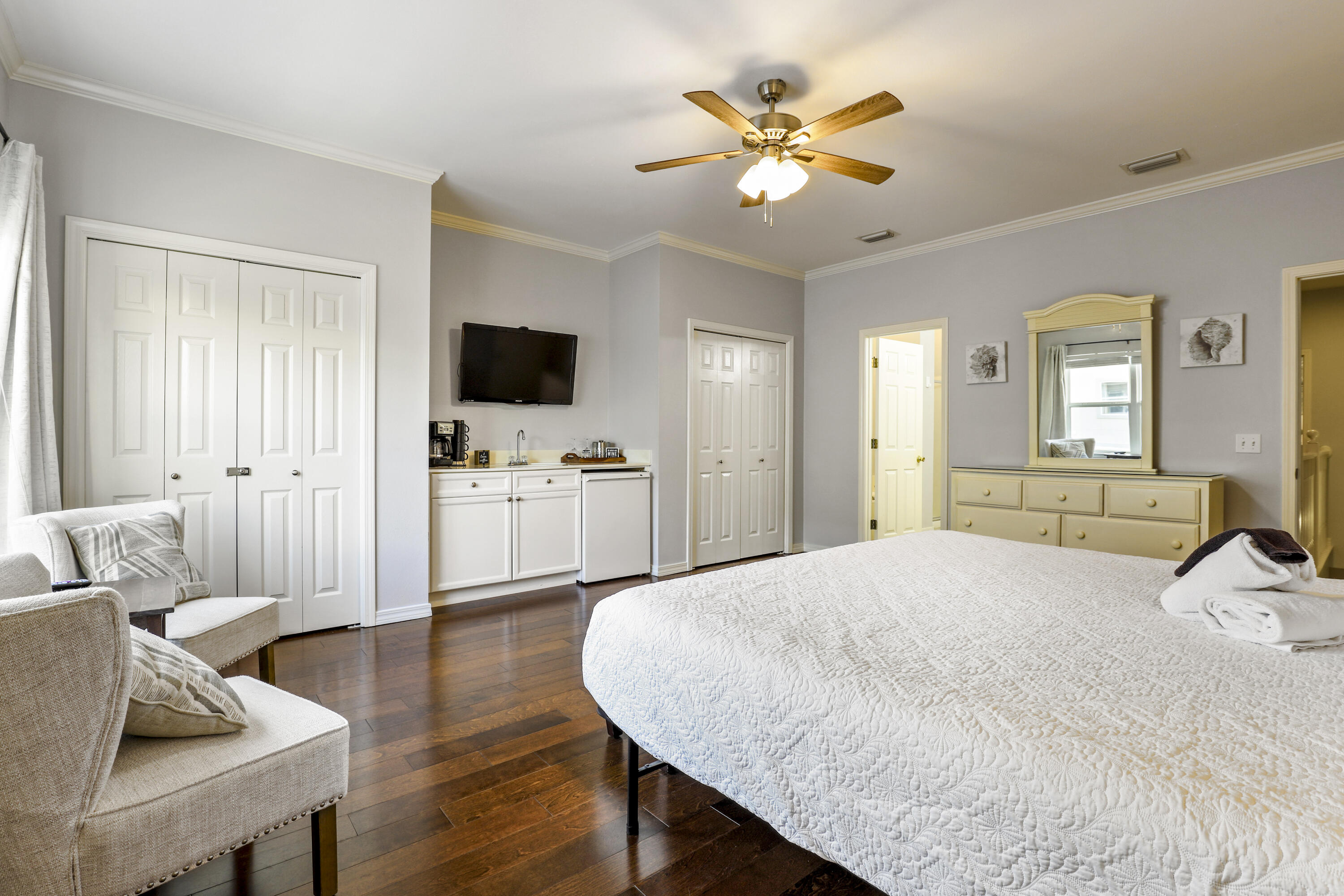 1986 Scenic Gulf Drive, # 11