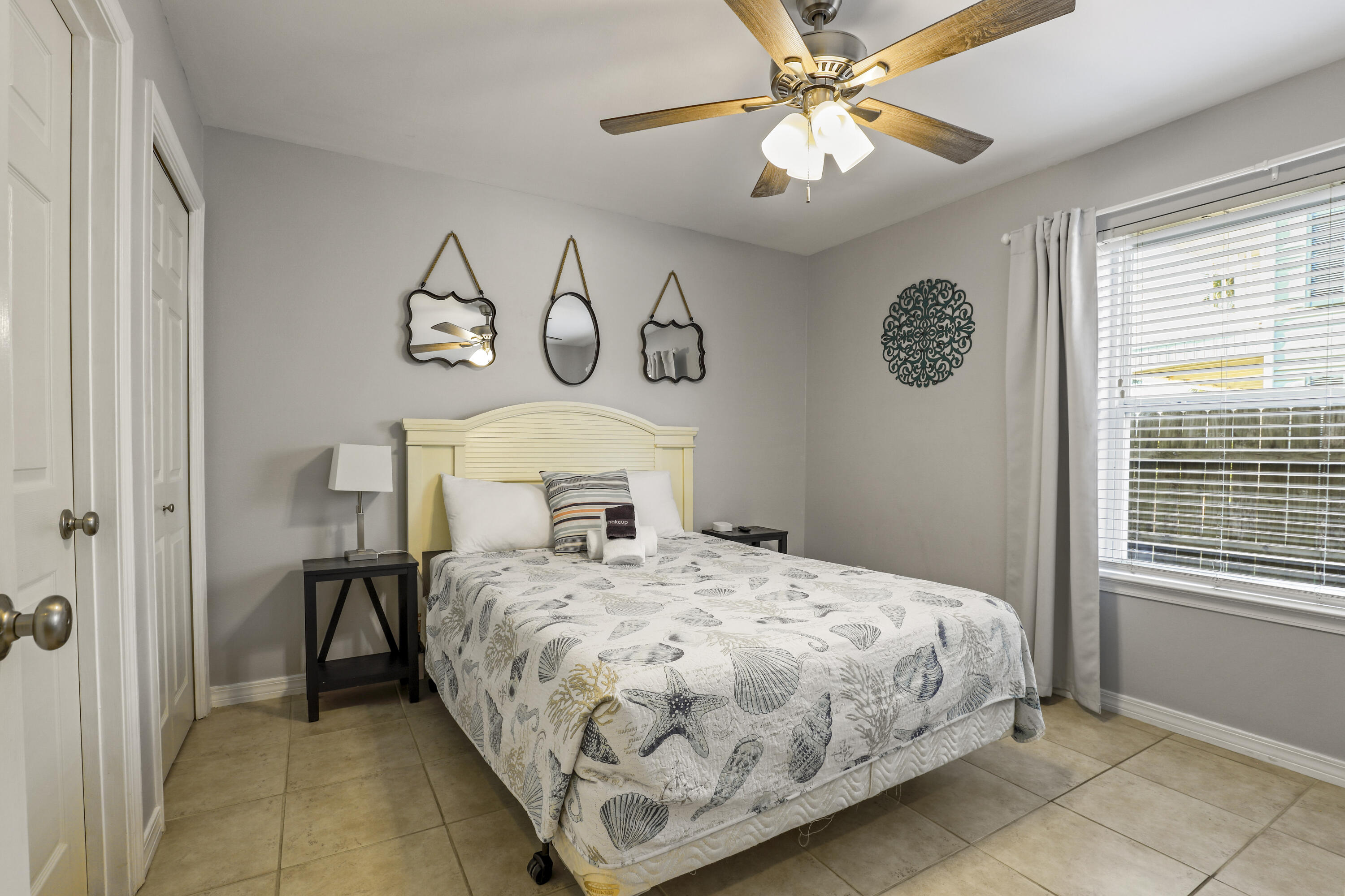 1986 Scenic Gulf Drive, # 11