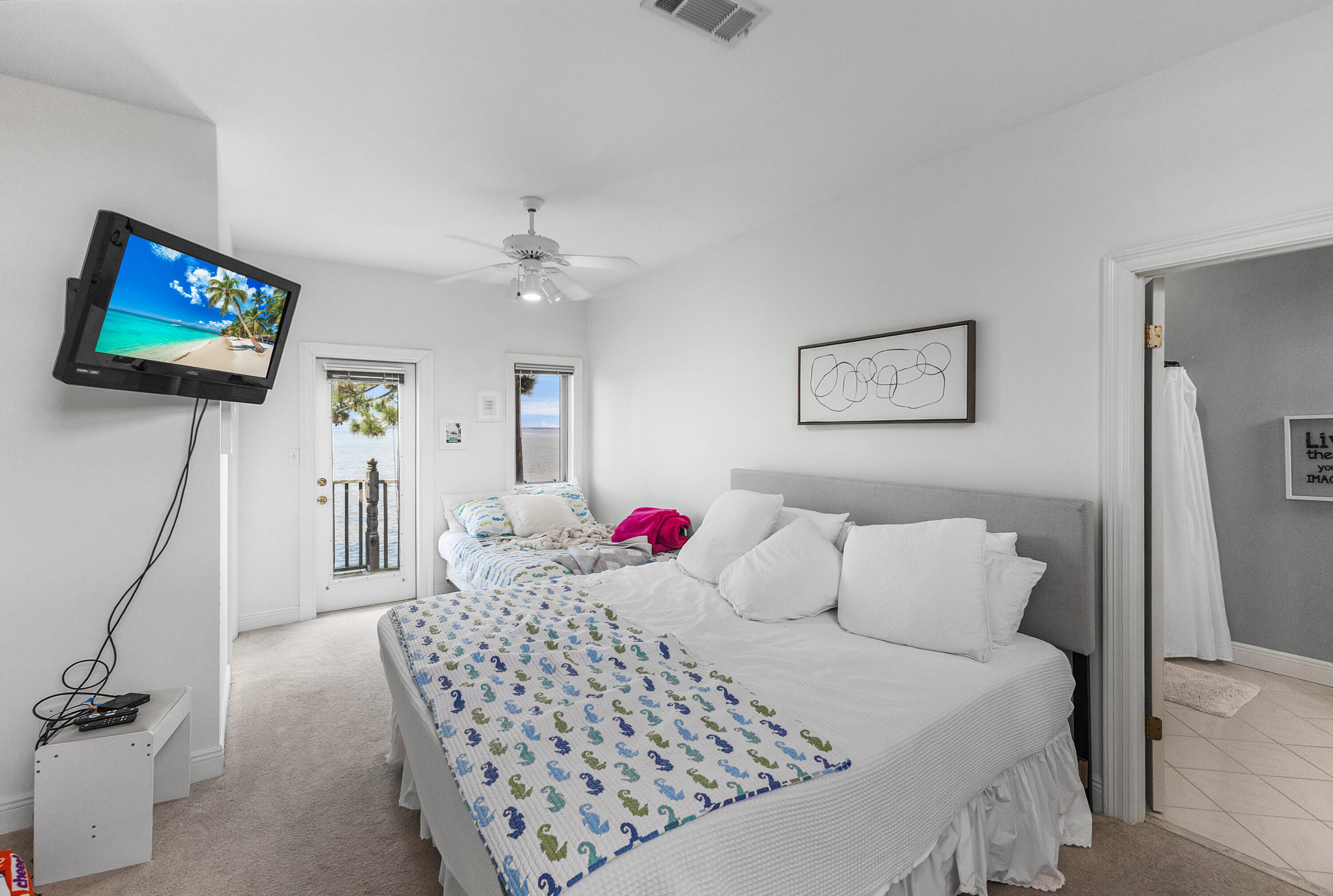 3219 Bay Estates Circle