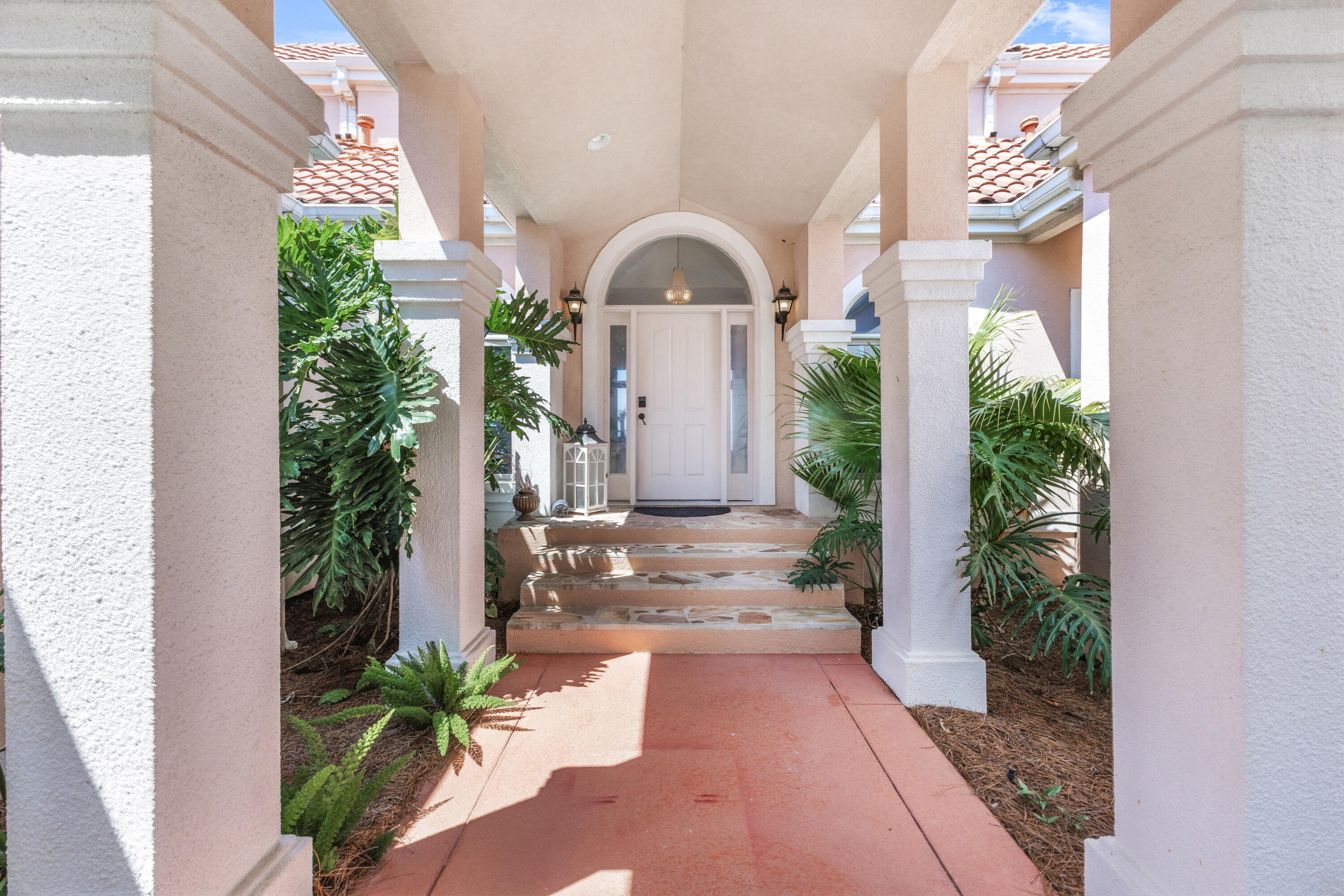 3219 Bay Estates Circle