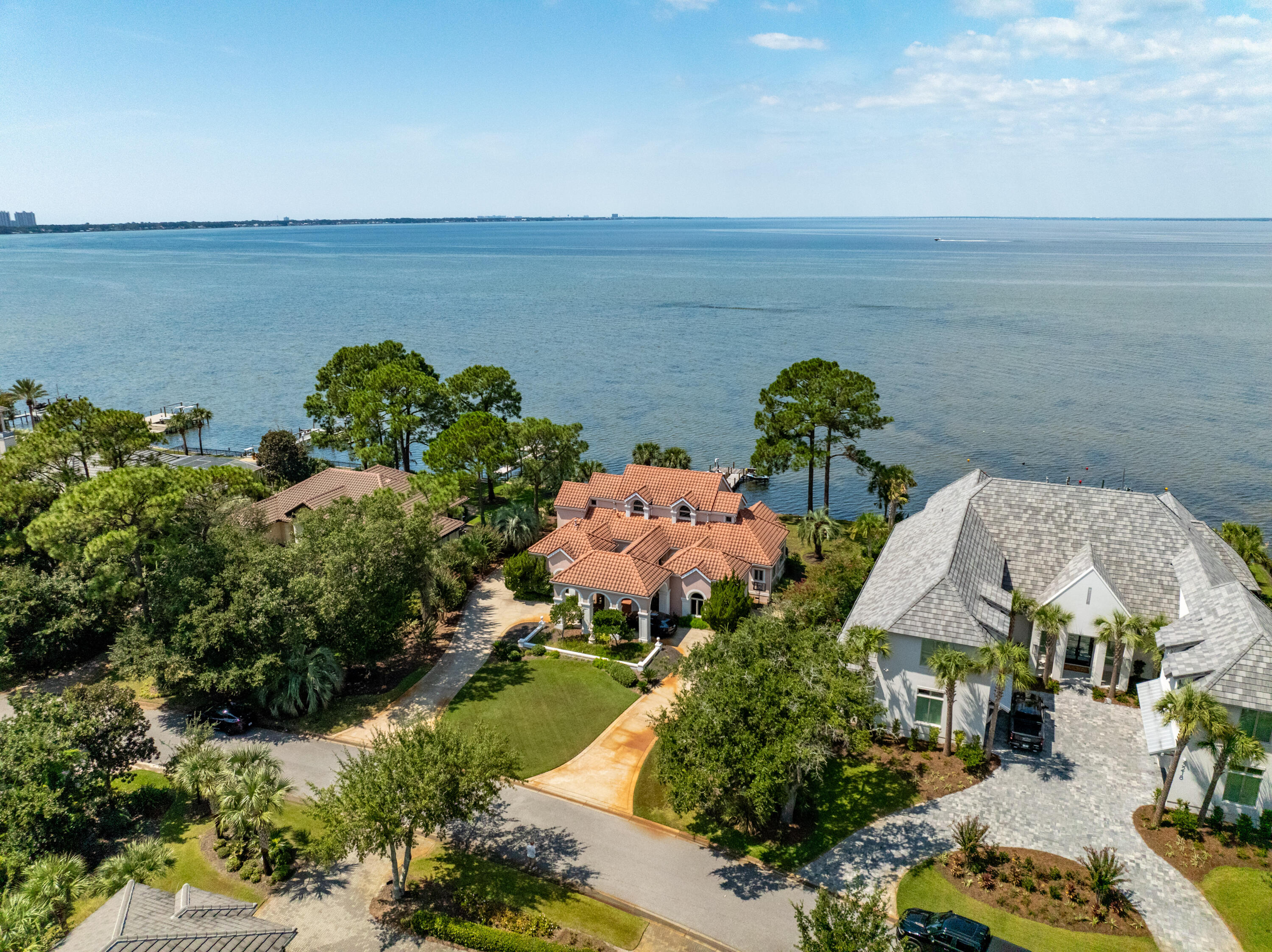 3219 Bay Estates Circle