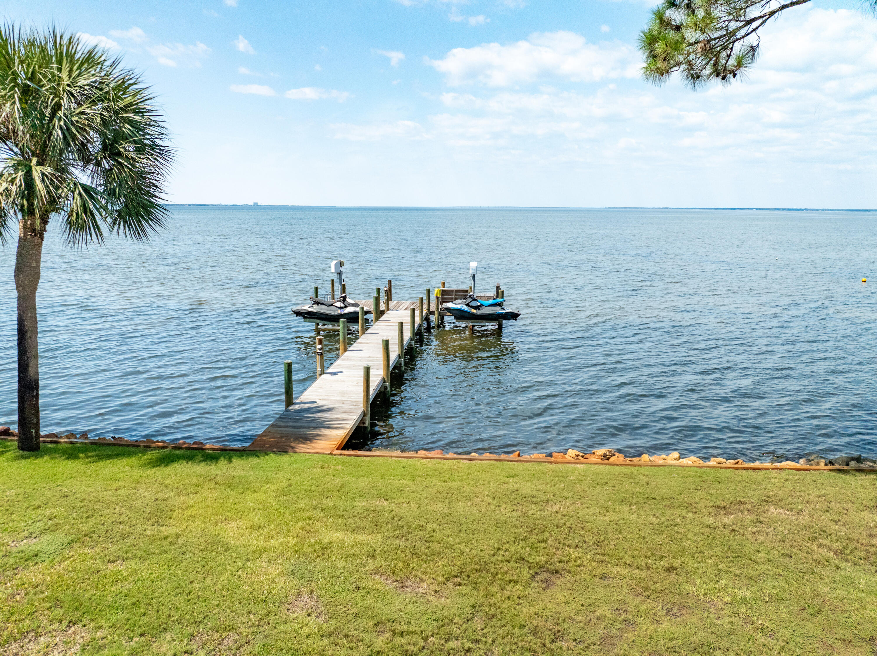 3219 Bay Estates Circle