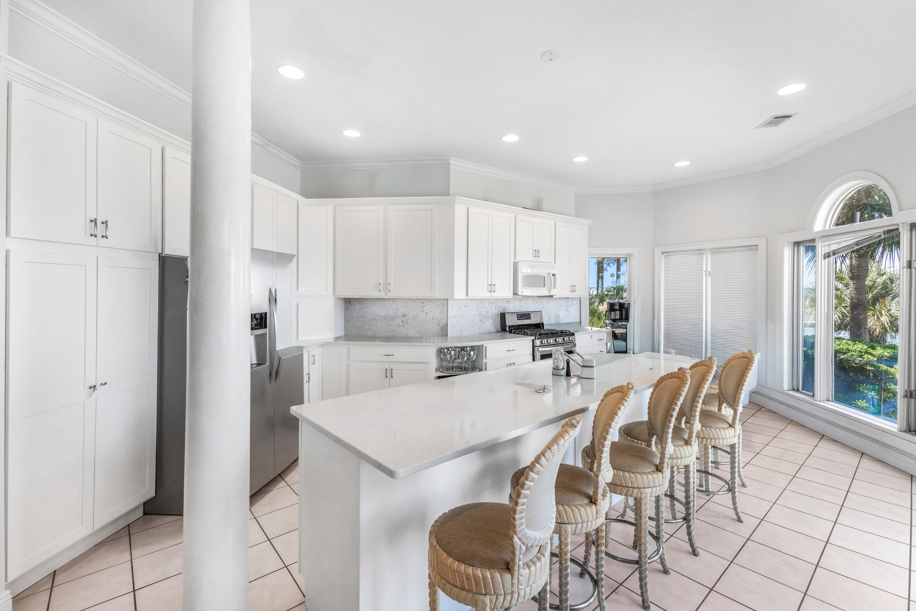 3219 Bay Estates Circle