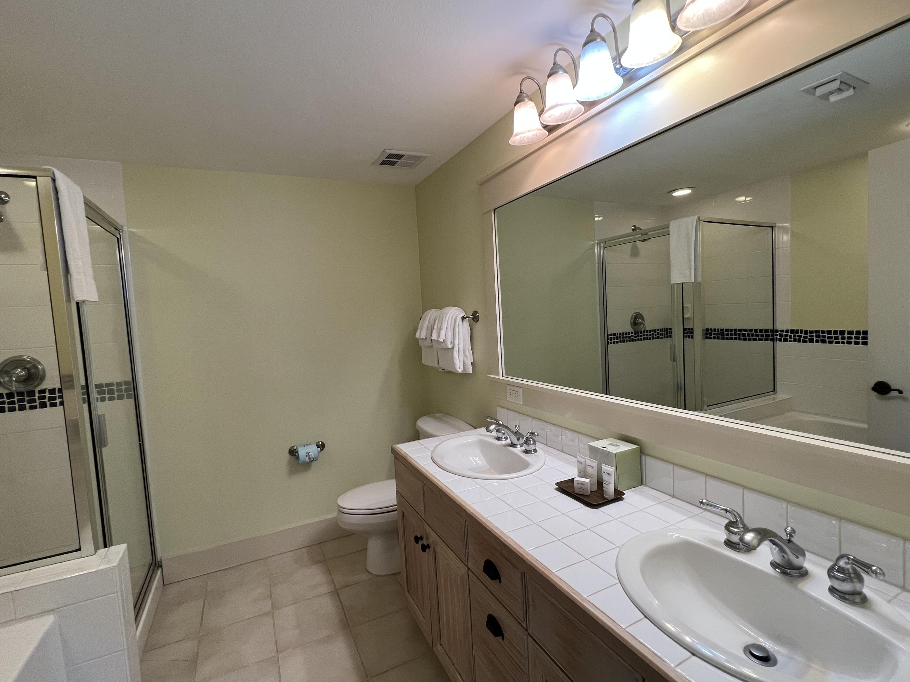 9100 Baytowne Wharf Boulevard, 350