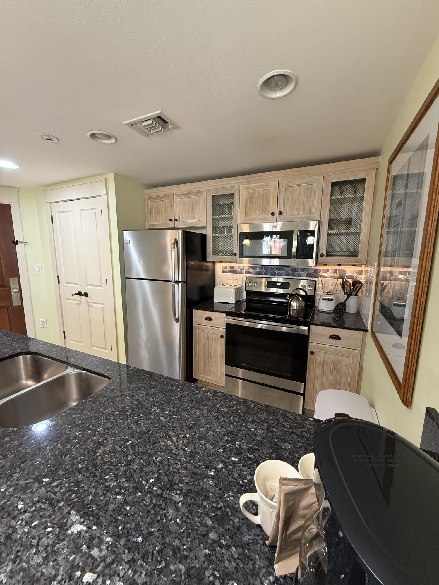 9100 Baytowne Wharf Boulevard, 350