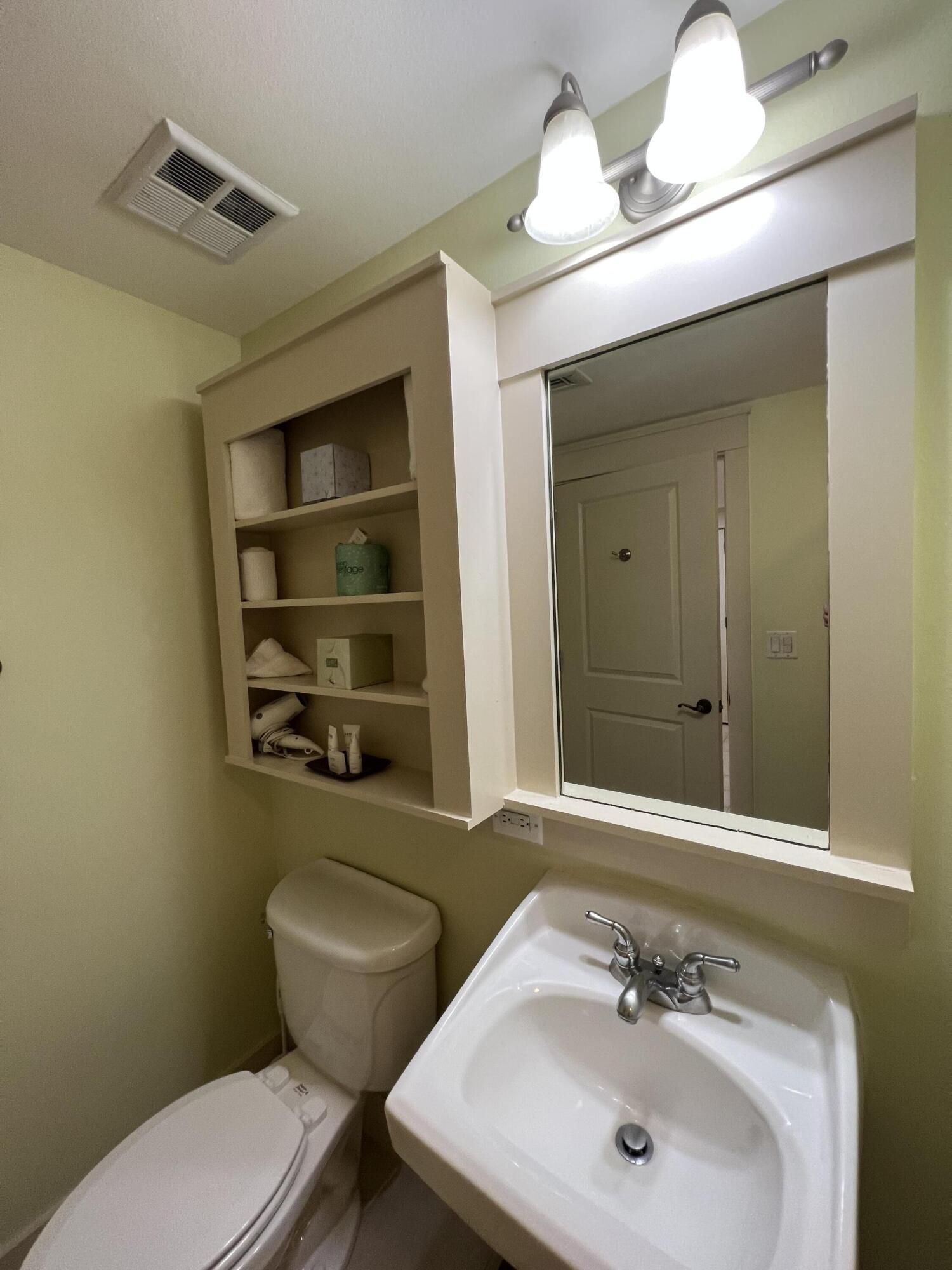 9100 Baytowne Wharf Boulevard, 350