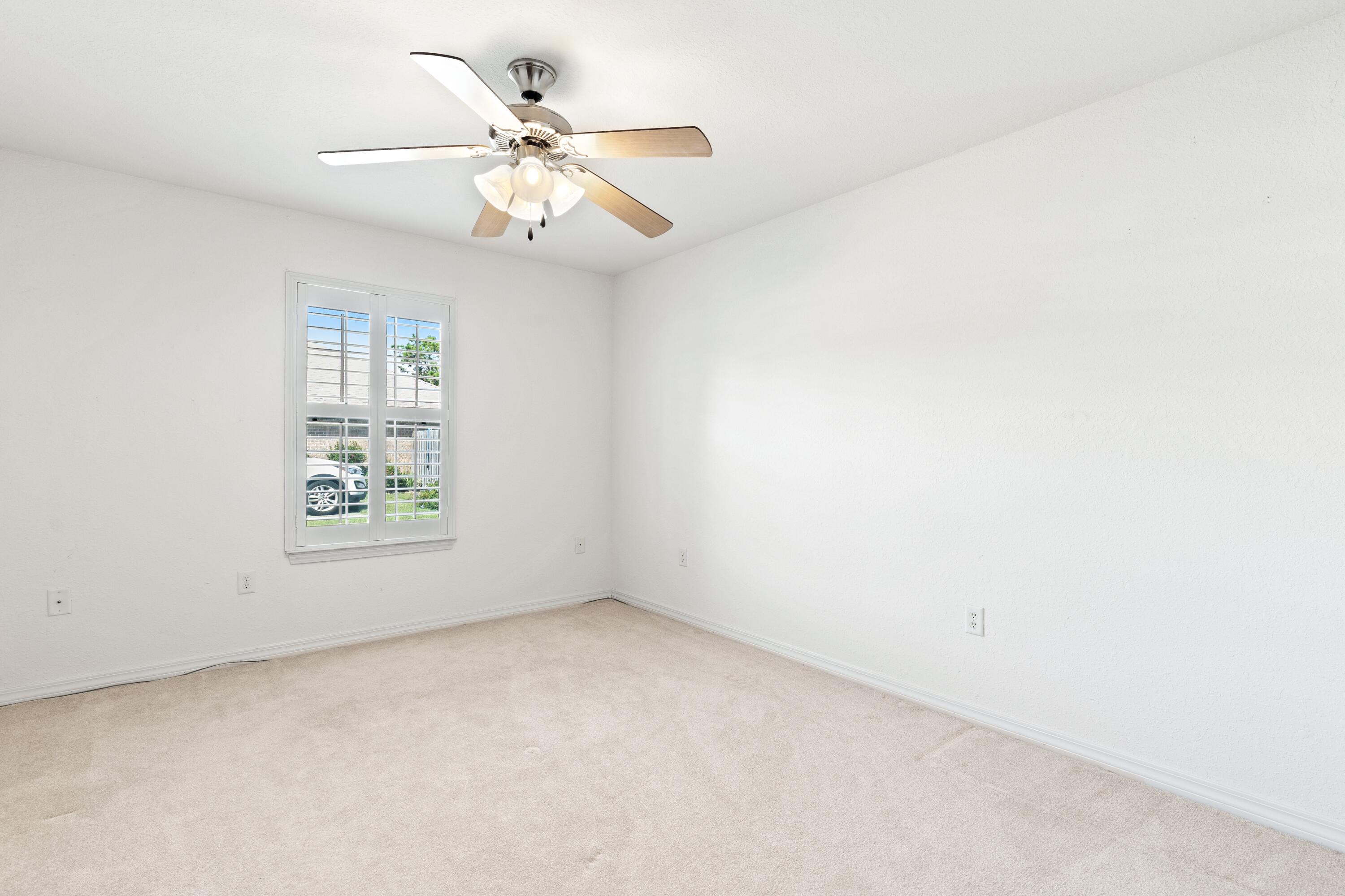 207 E Shipwreck Road