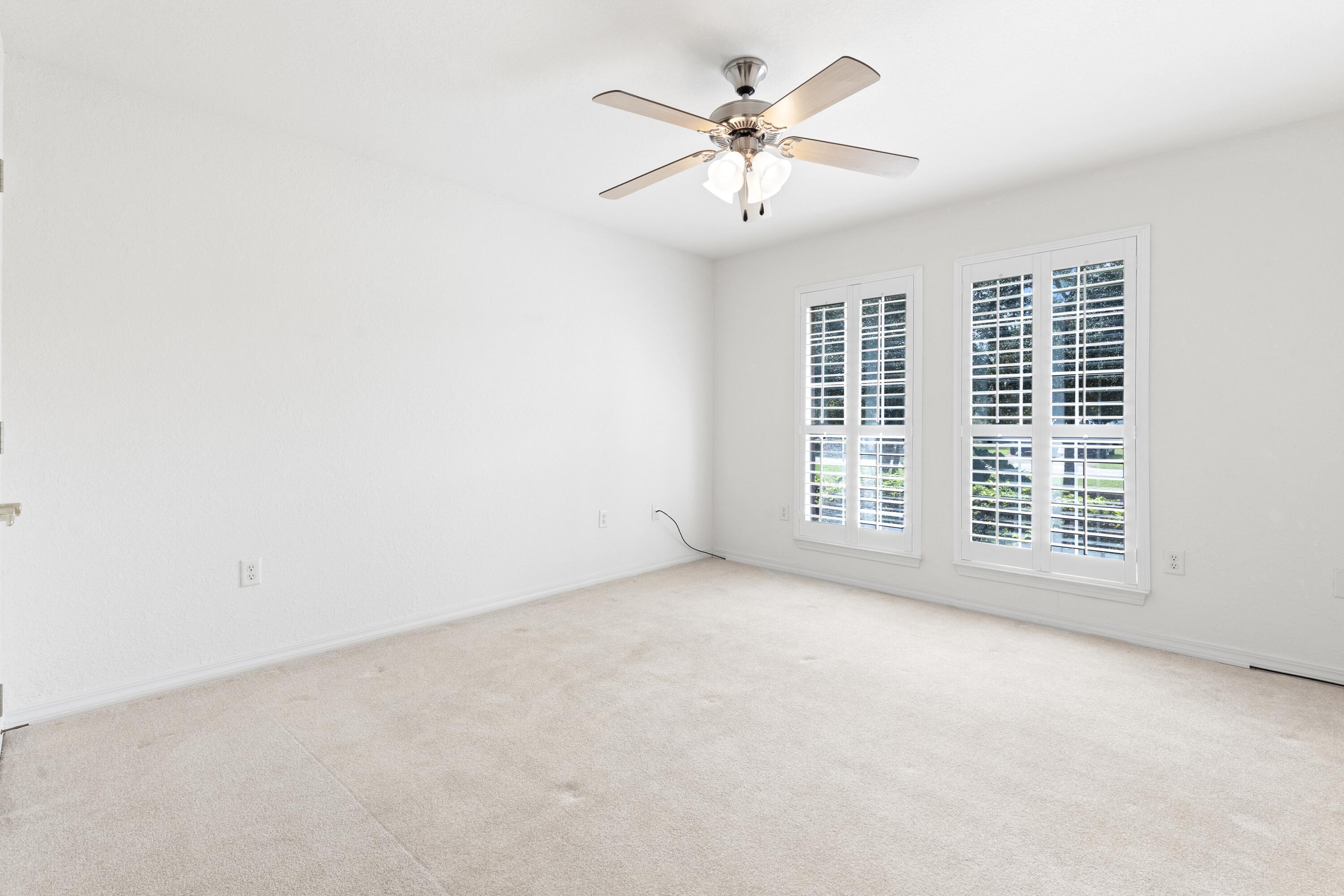 207 E Shipwreck Road