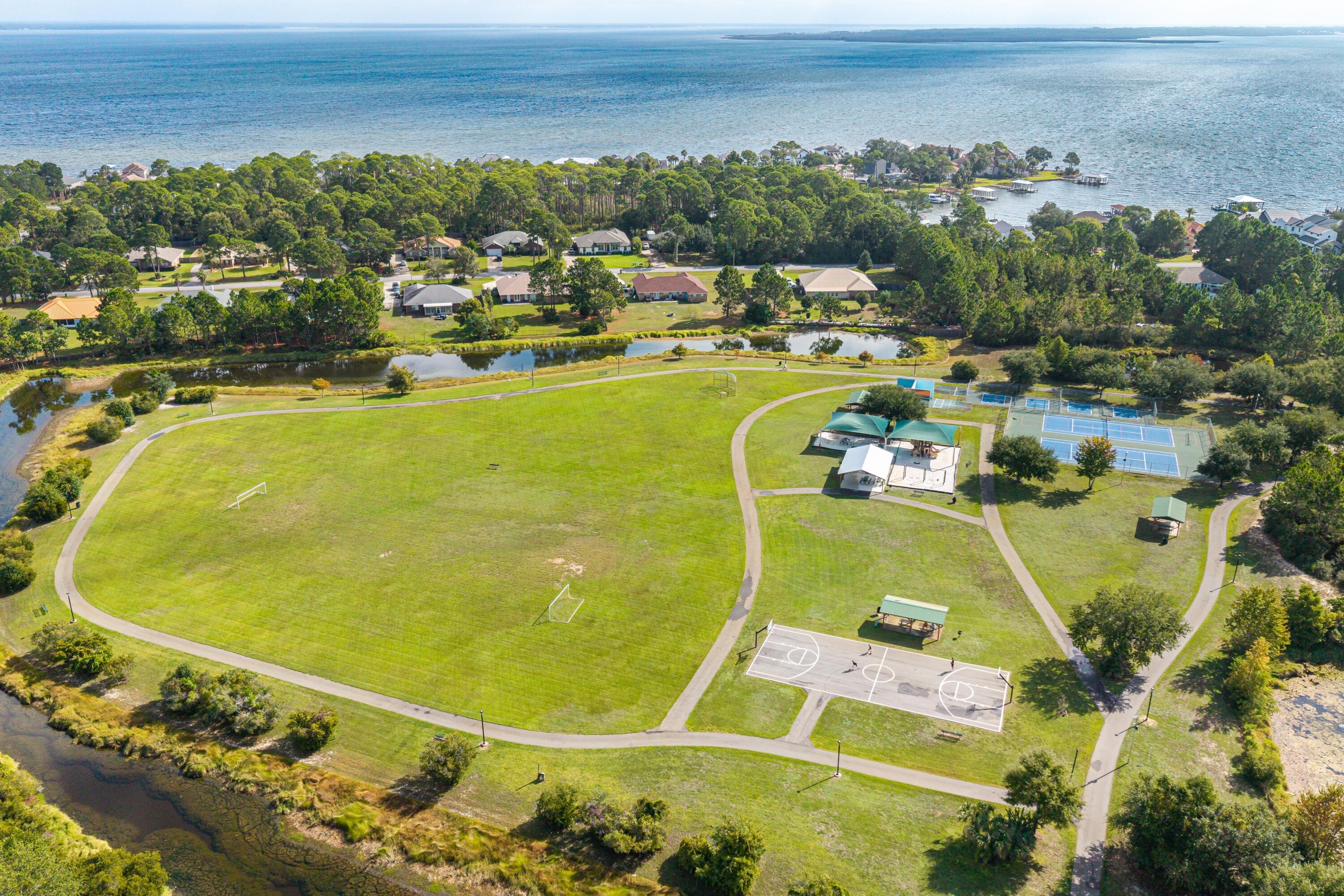 207 E Shipwreck Road