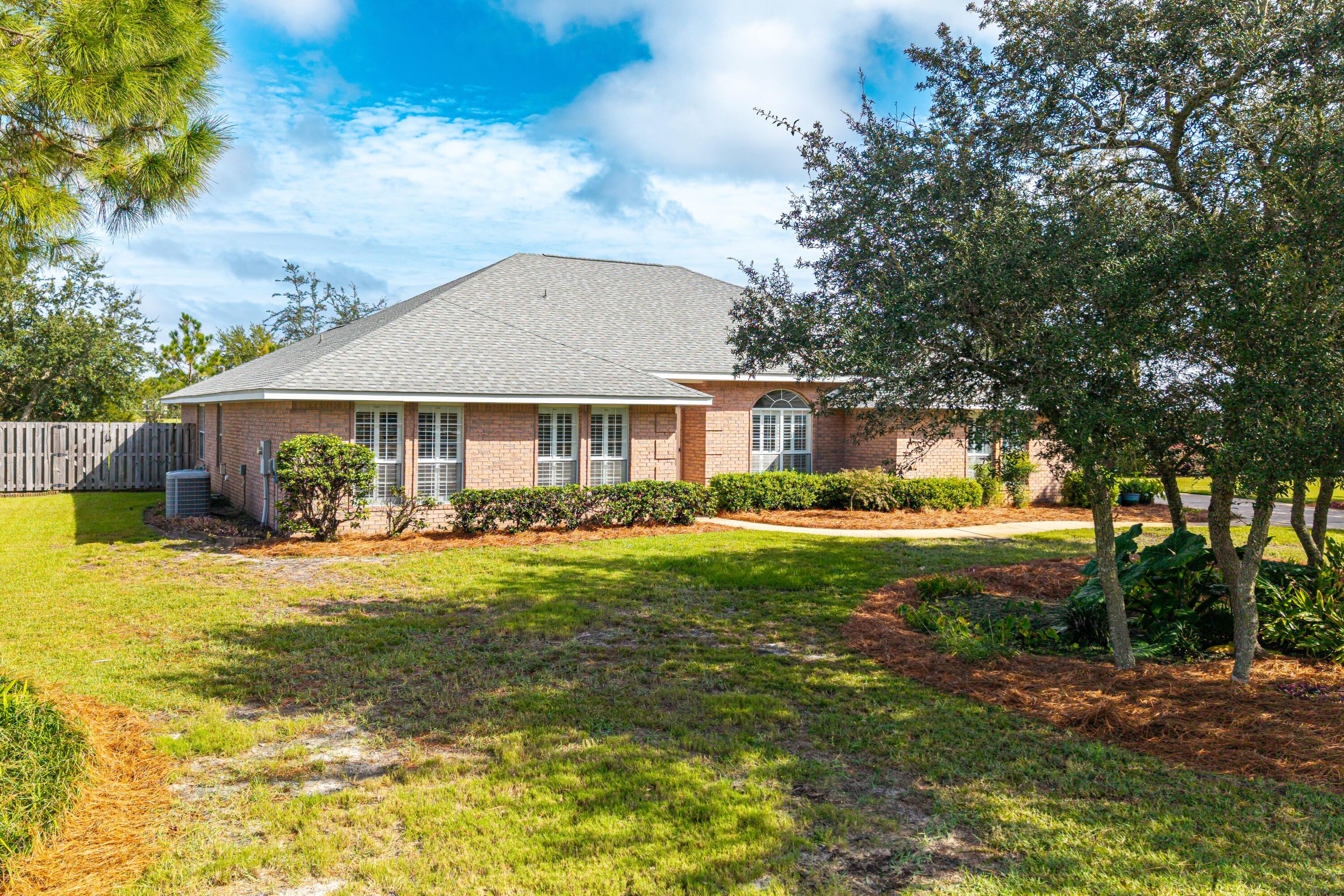 207 E Shipwreck Road