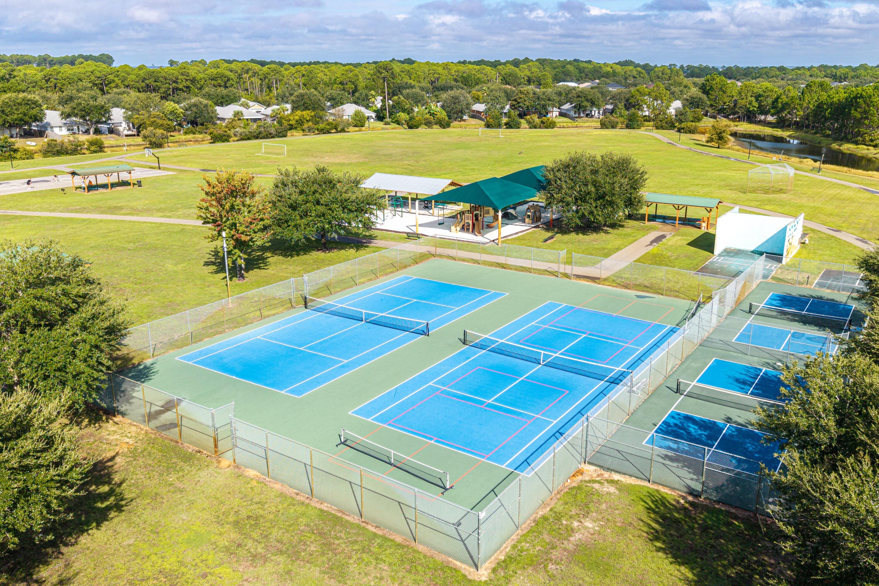 207 E Shipwreck Road