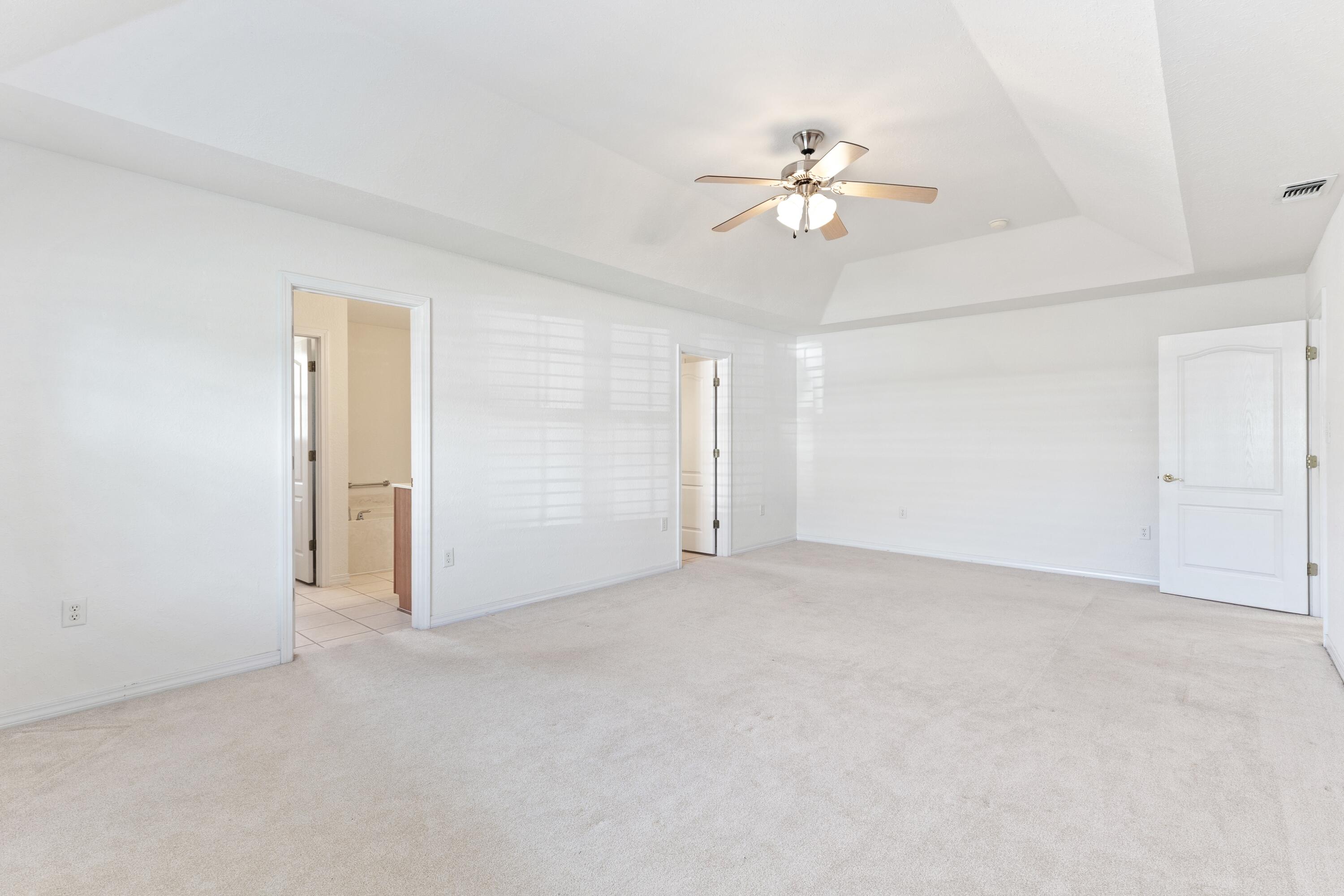 207 E Shipwreck Road