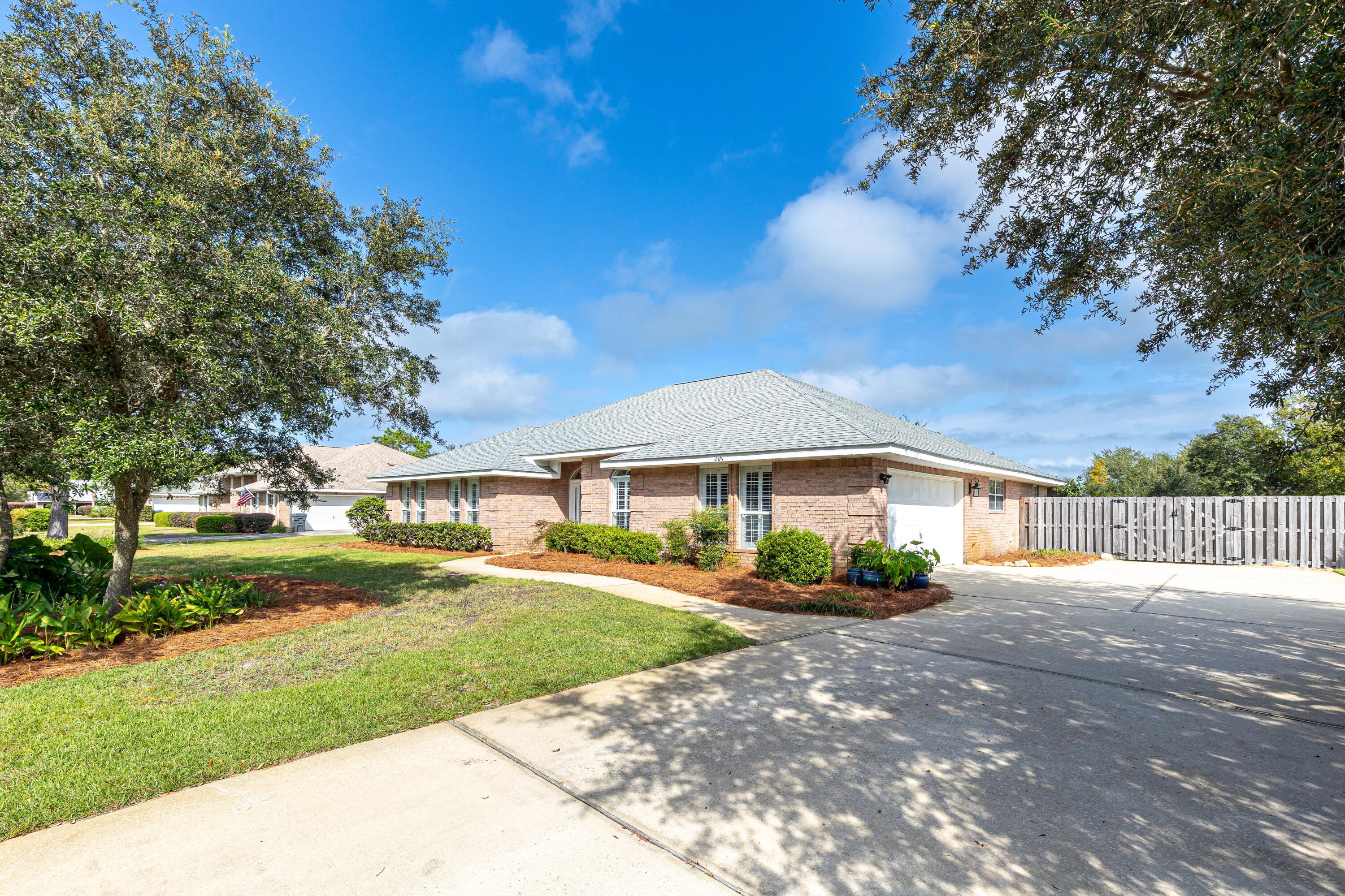 207 E Shipwreck Road