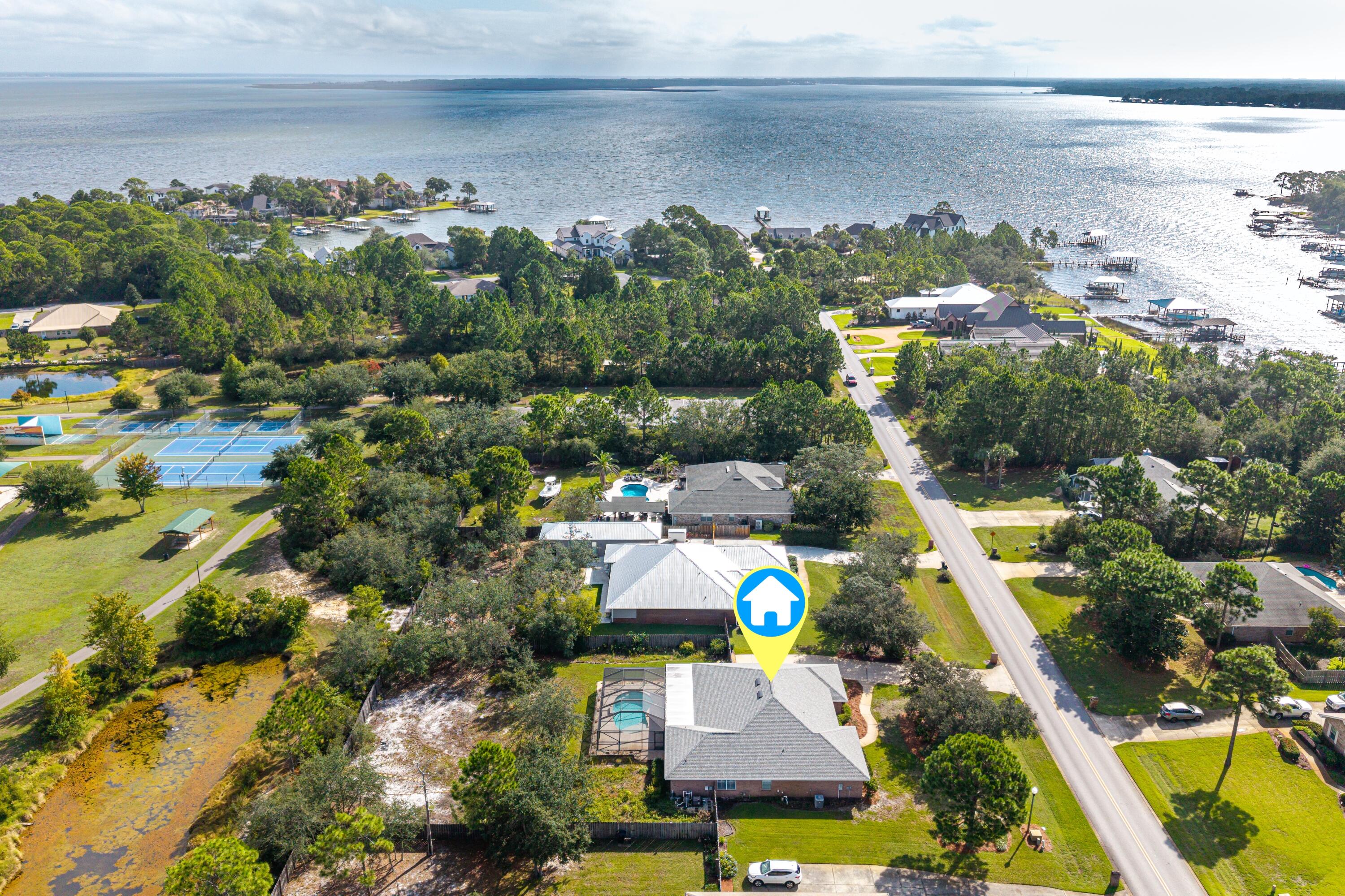 207 E Shipwreck Road