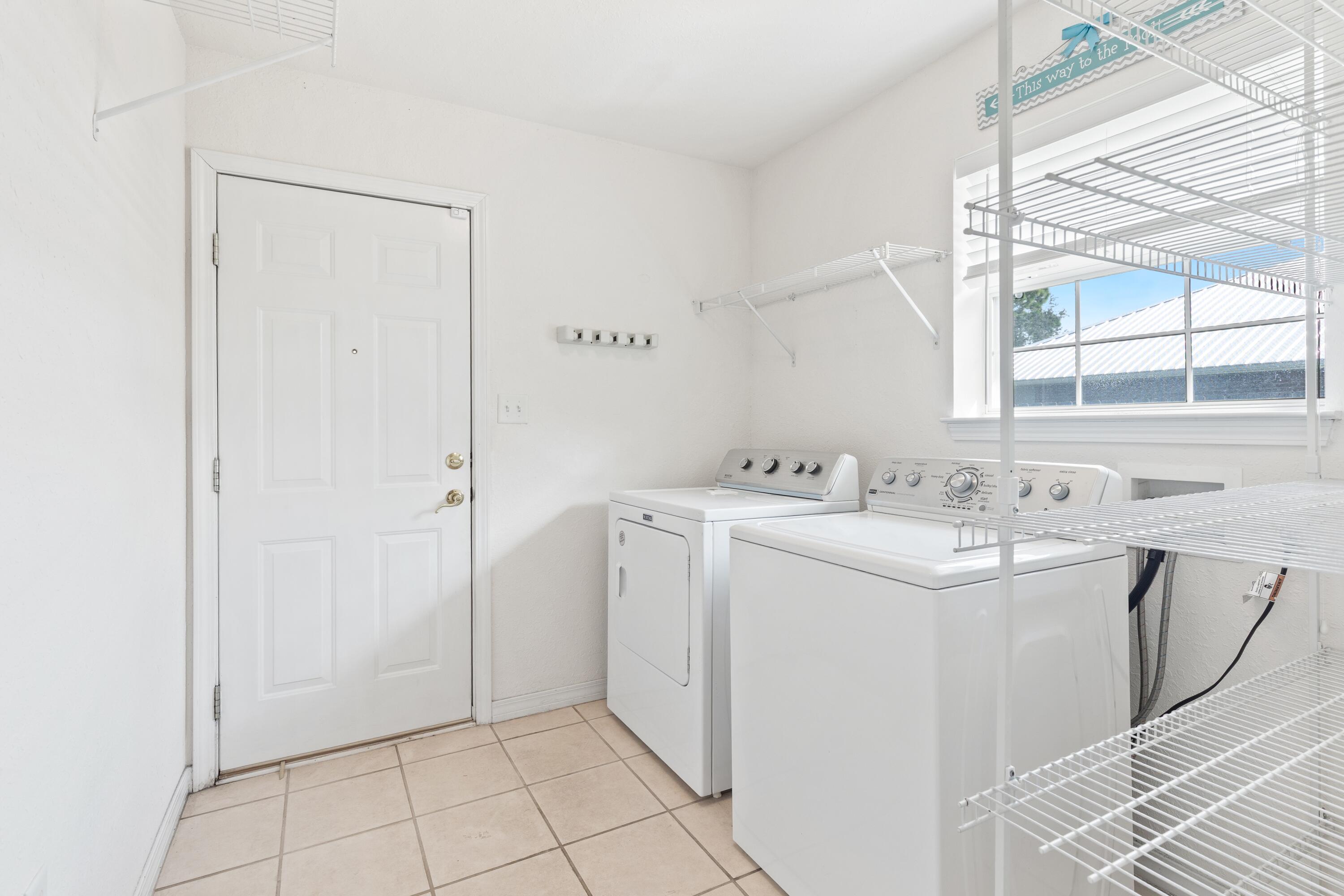 207 E Shipwreck Road