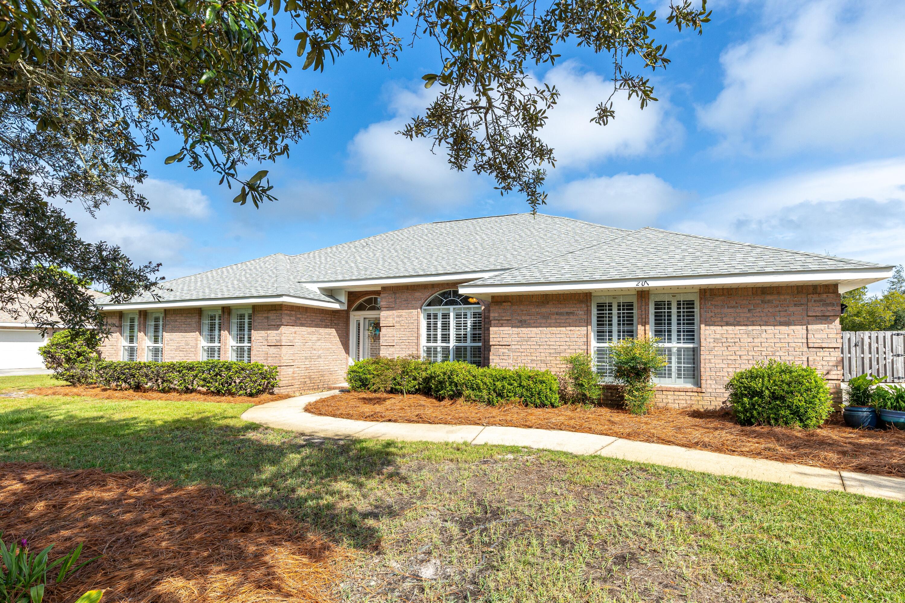 207 E Shipwreck Road