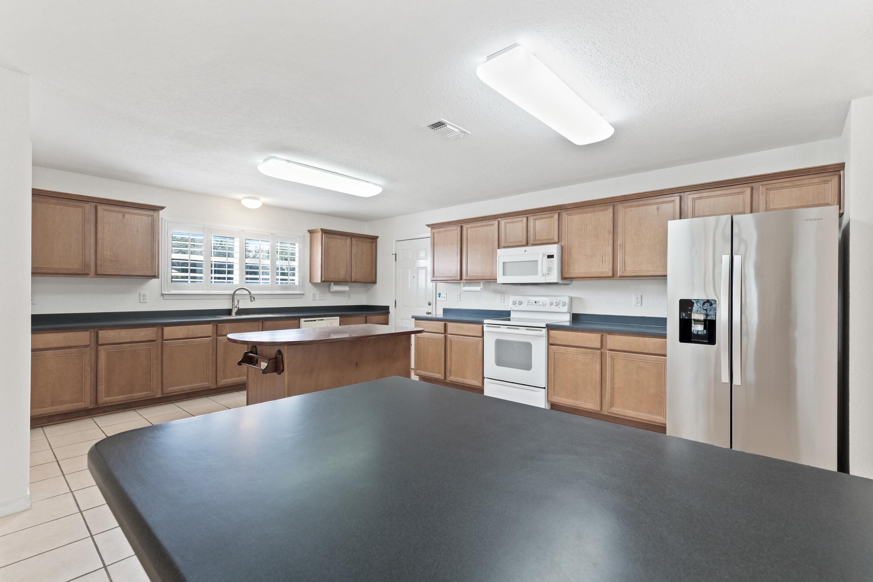 207 E Shipwreck Road