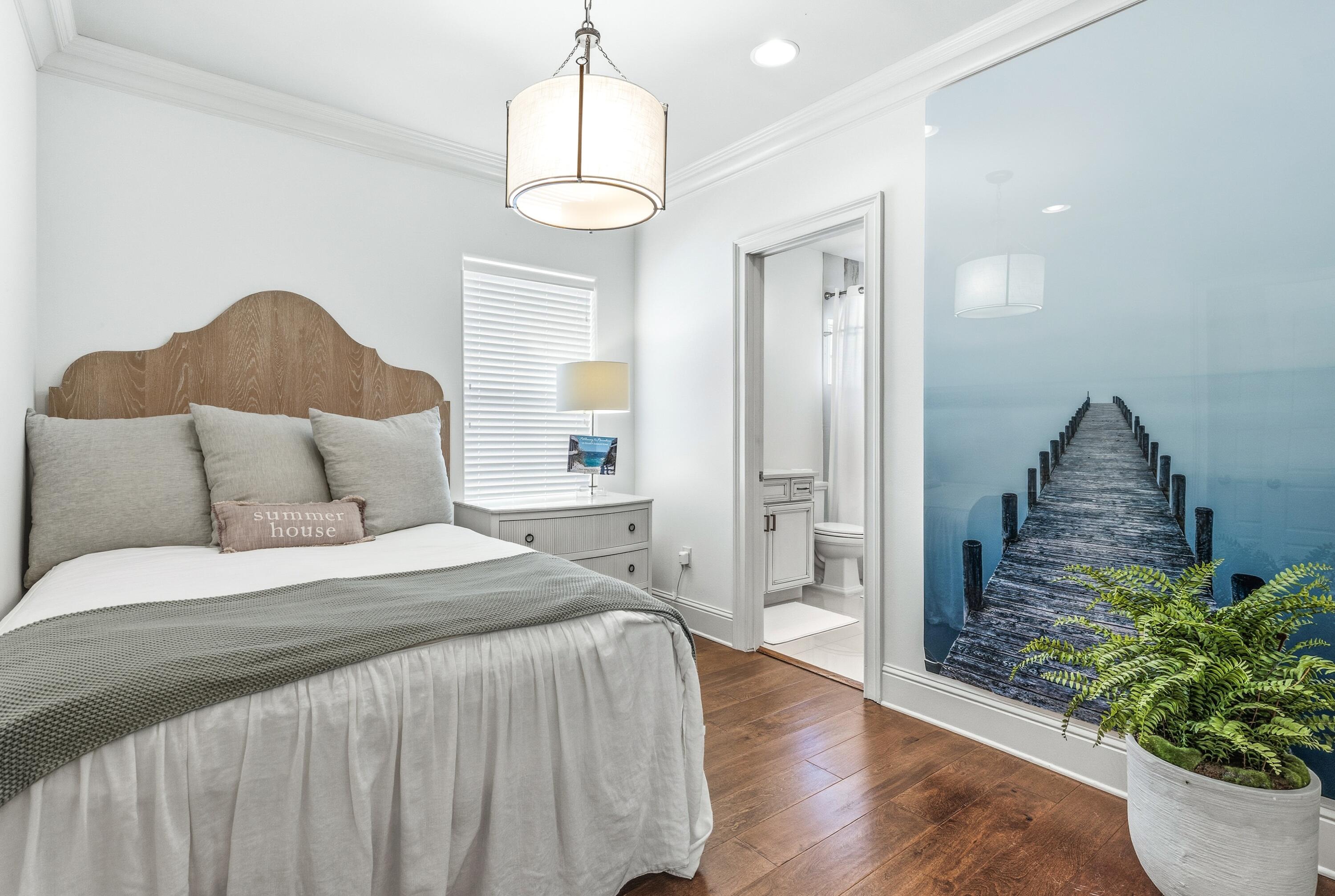 1946 Boardwalk Drive