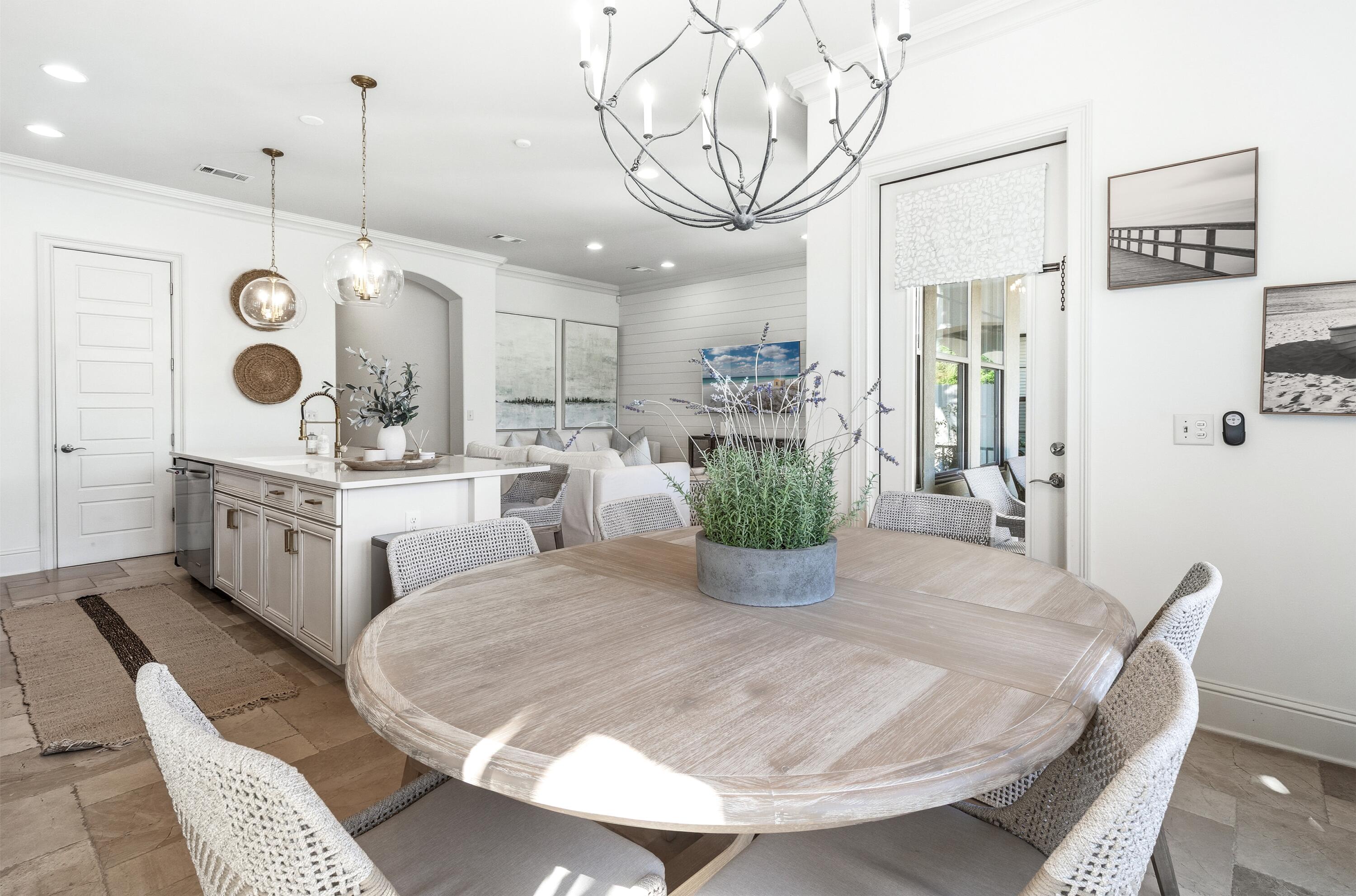 1946 Boardwalk Drive