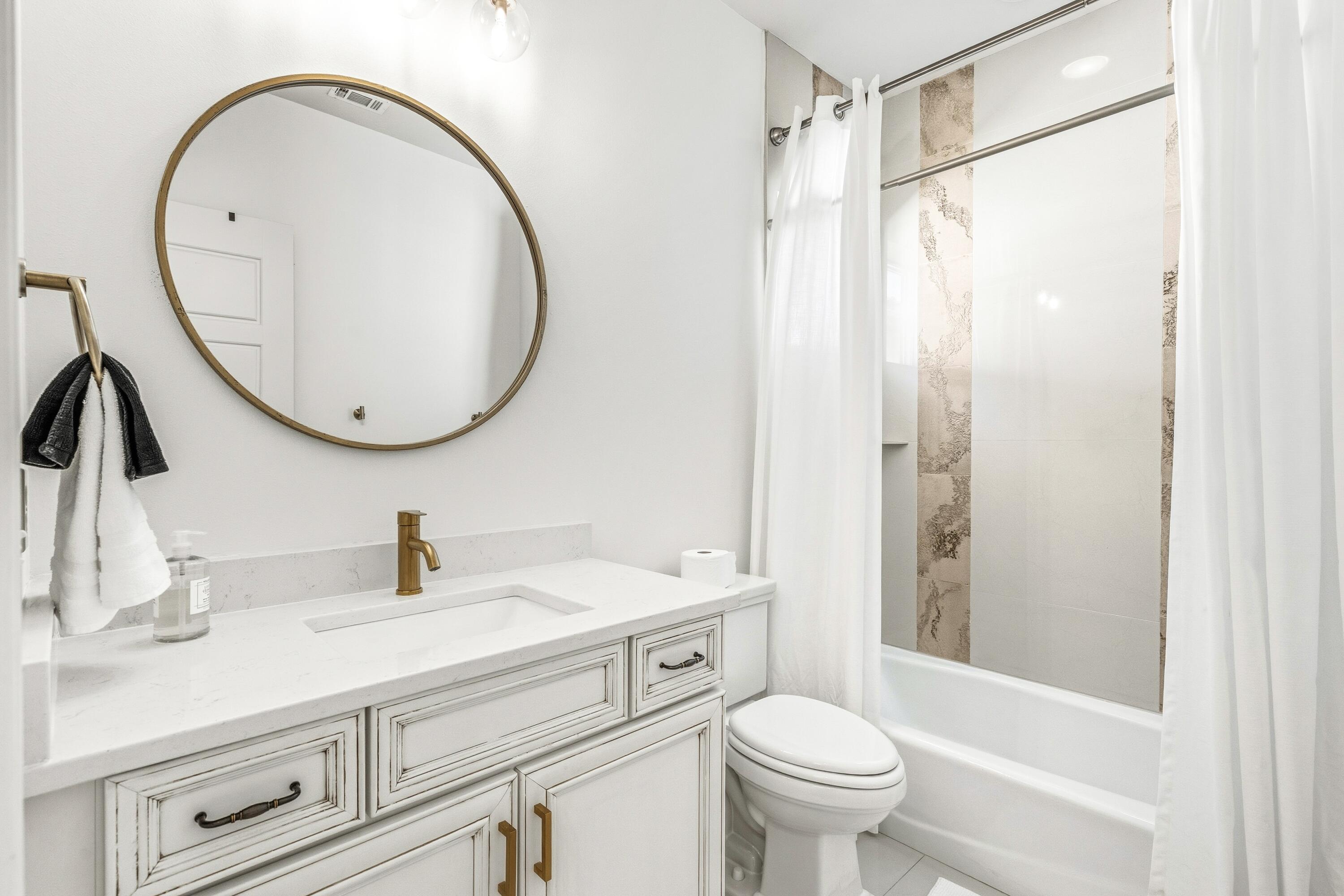 1946 Boardwalk Drive