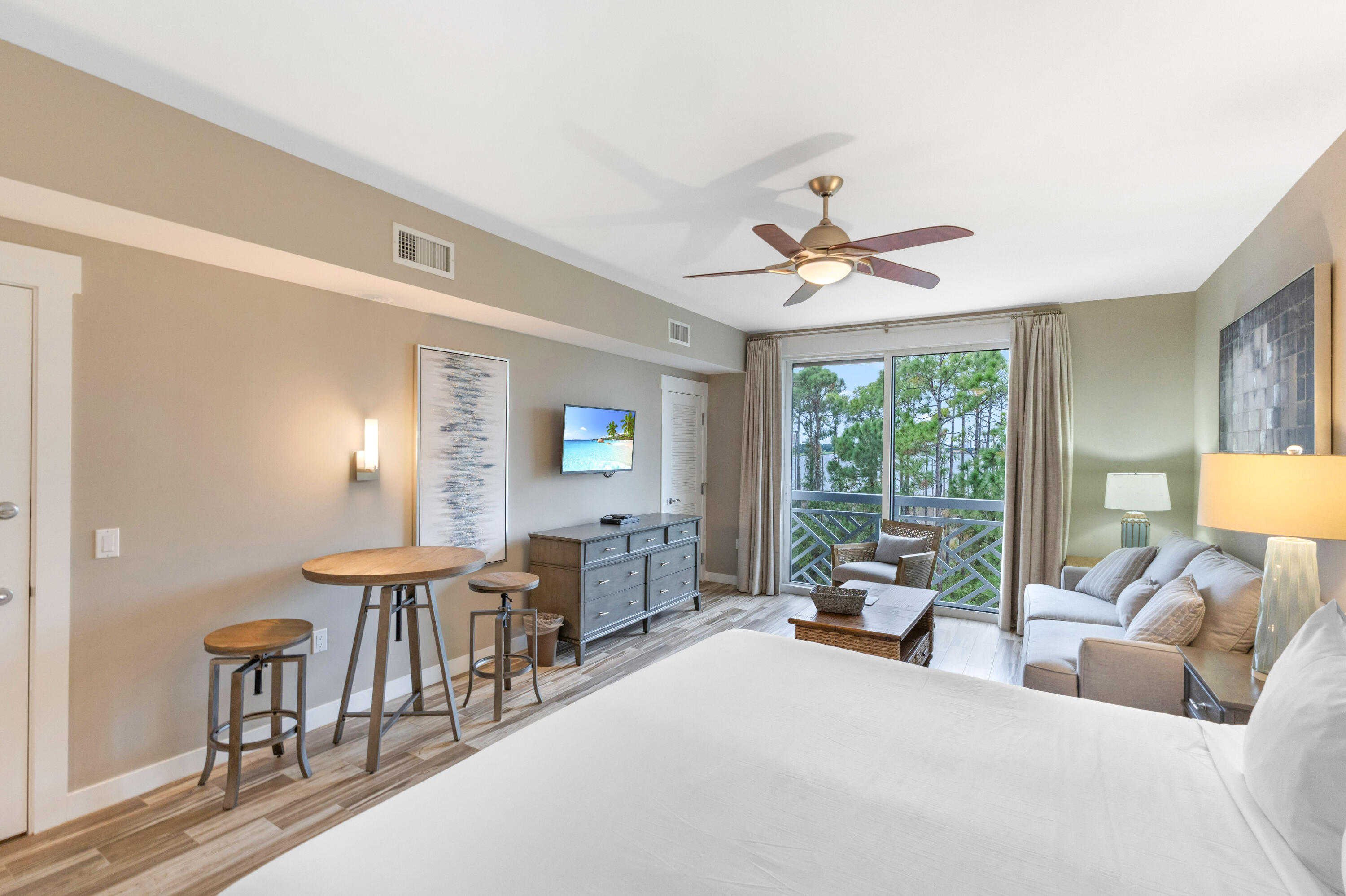 9700 Grand Sandestin Boulevard, 4318/4320