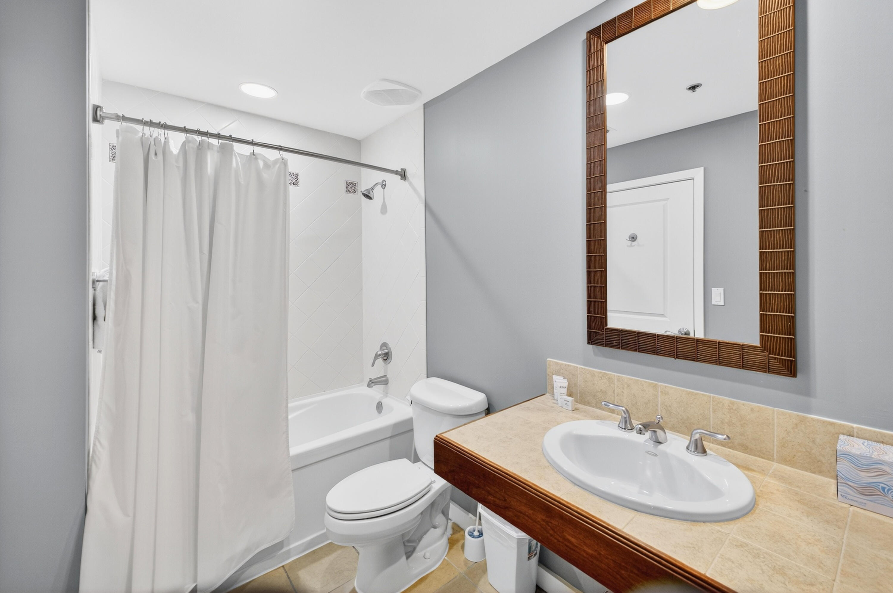 5000 S Sandestin Boulevard, 6702/6704